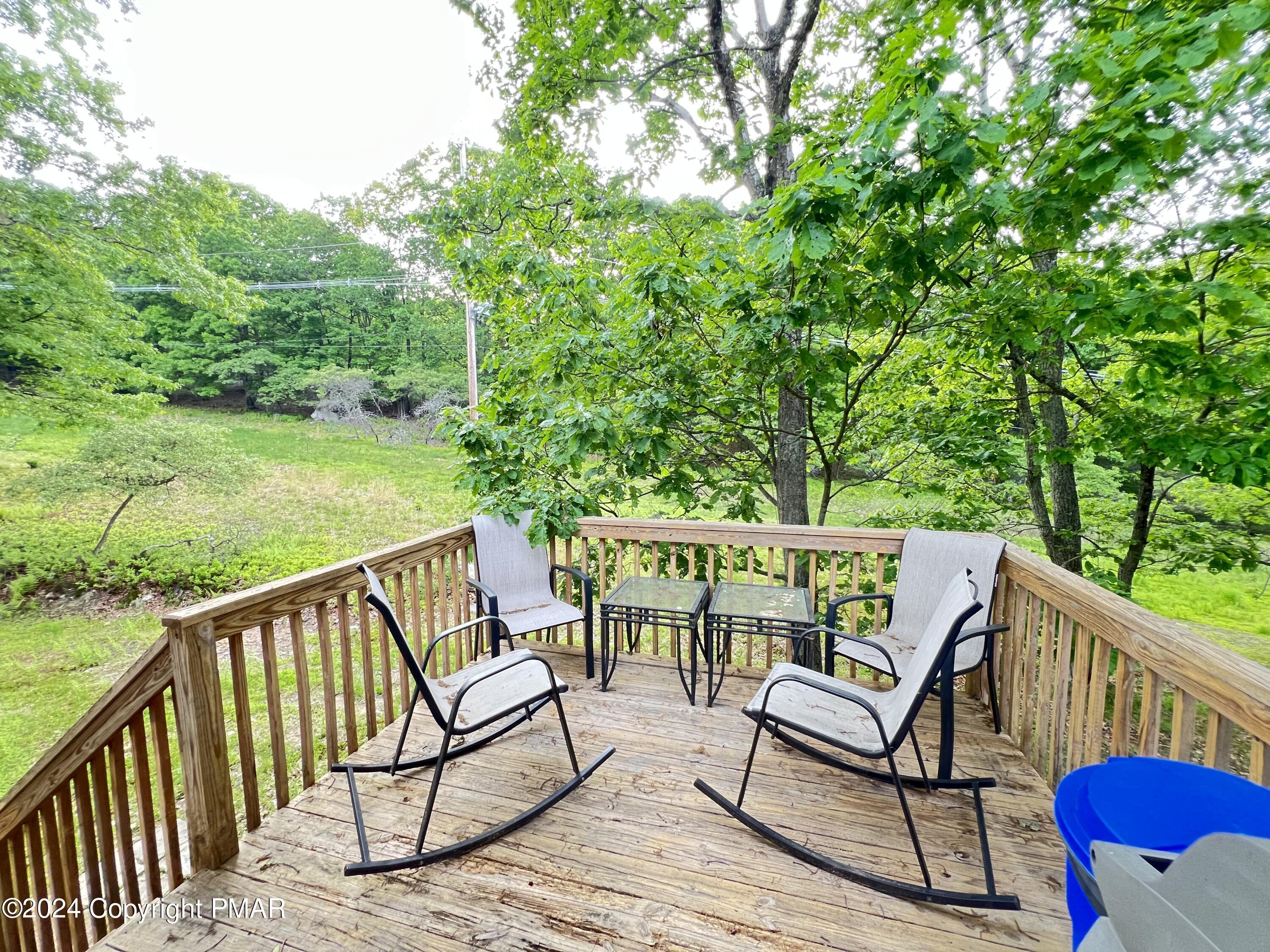 107 Warbler Court Property Photo 8