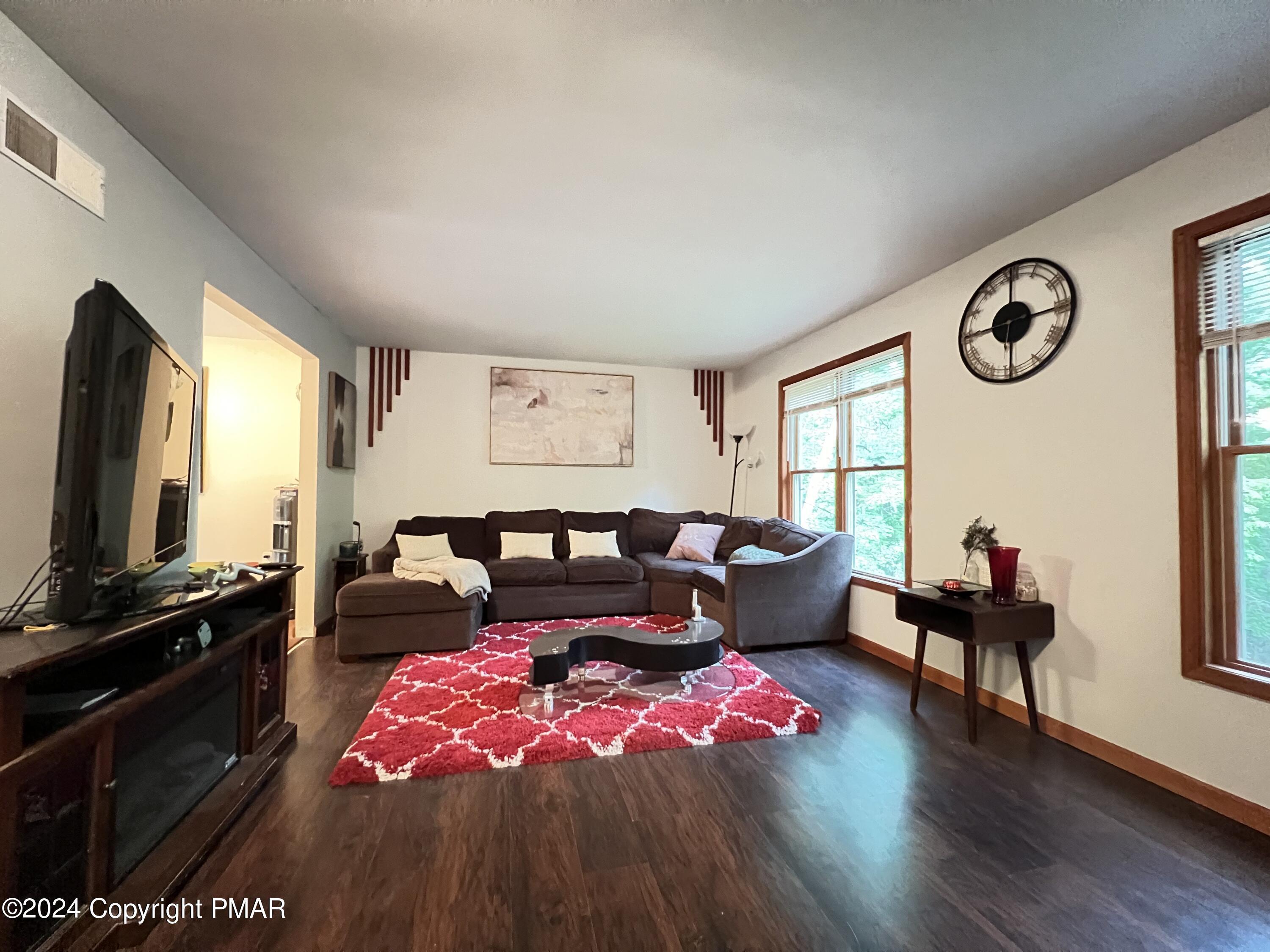 107 Warbler Court Property Photo 10