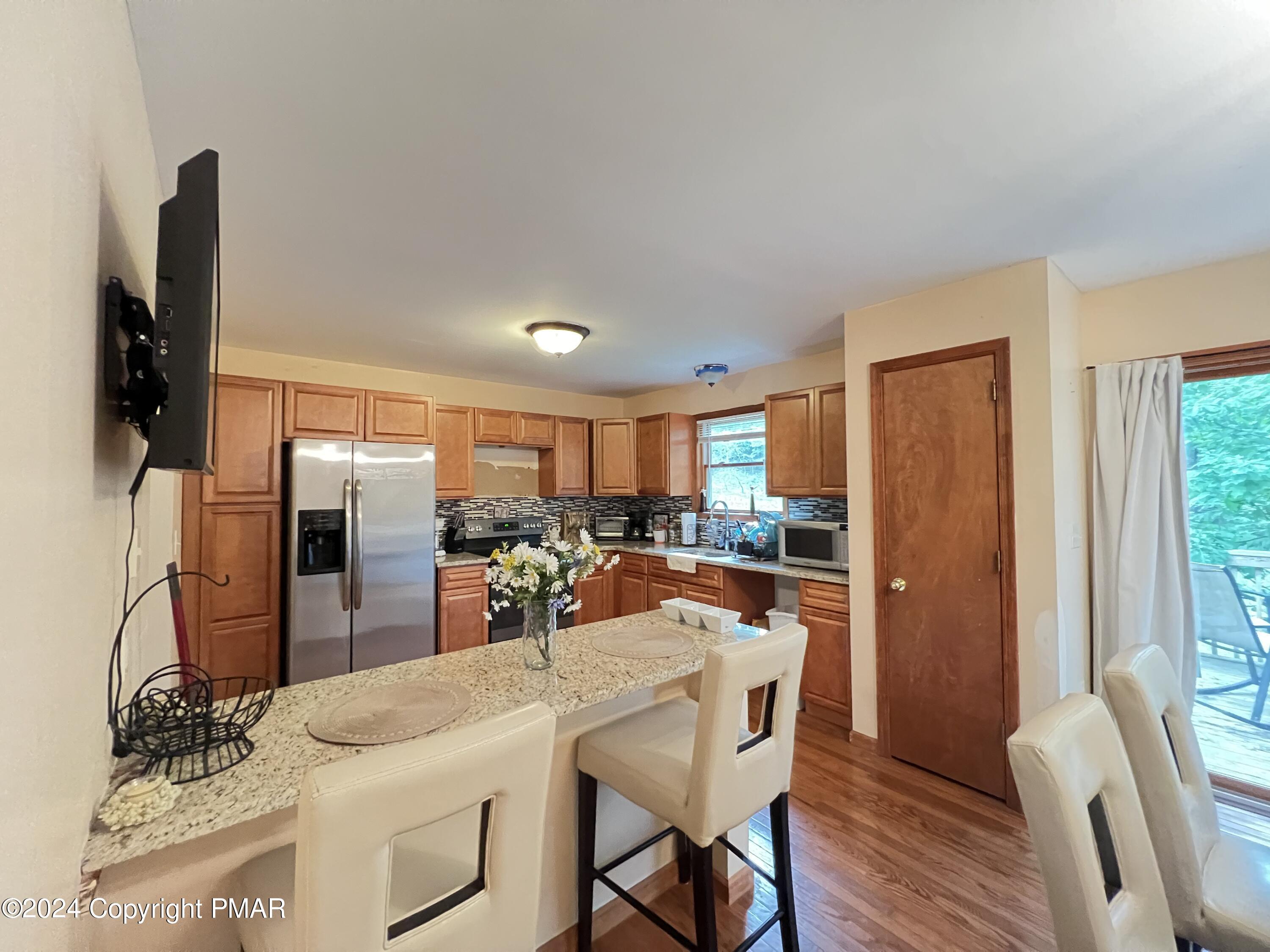 107 Warbler Court Property Photo 14