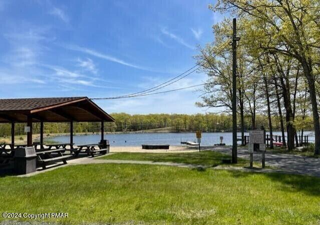 107 Warbler Court Property Photo 32