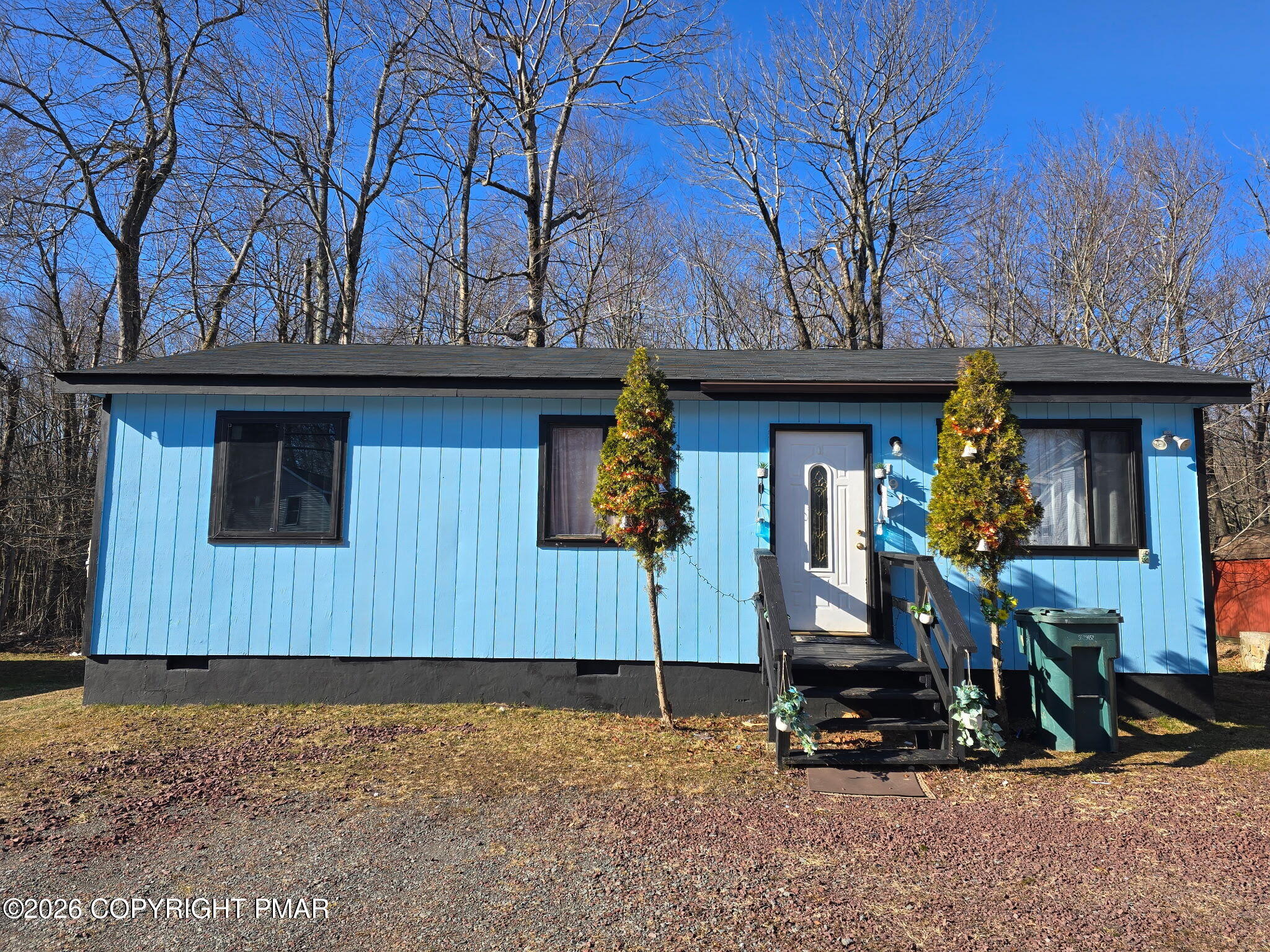 9014 Idlewild Drive Property Photo 1