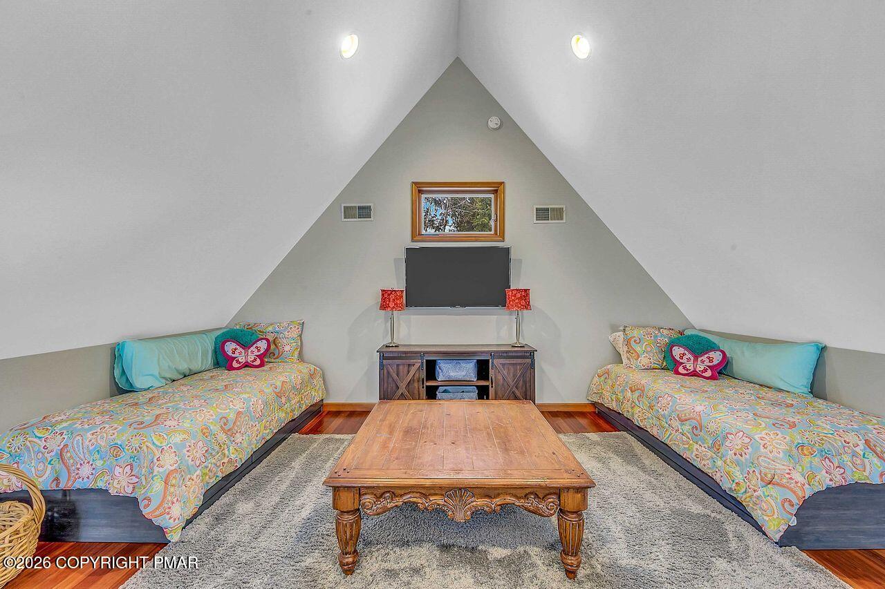23 Kent Clarke Road Property Photo 22