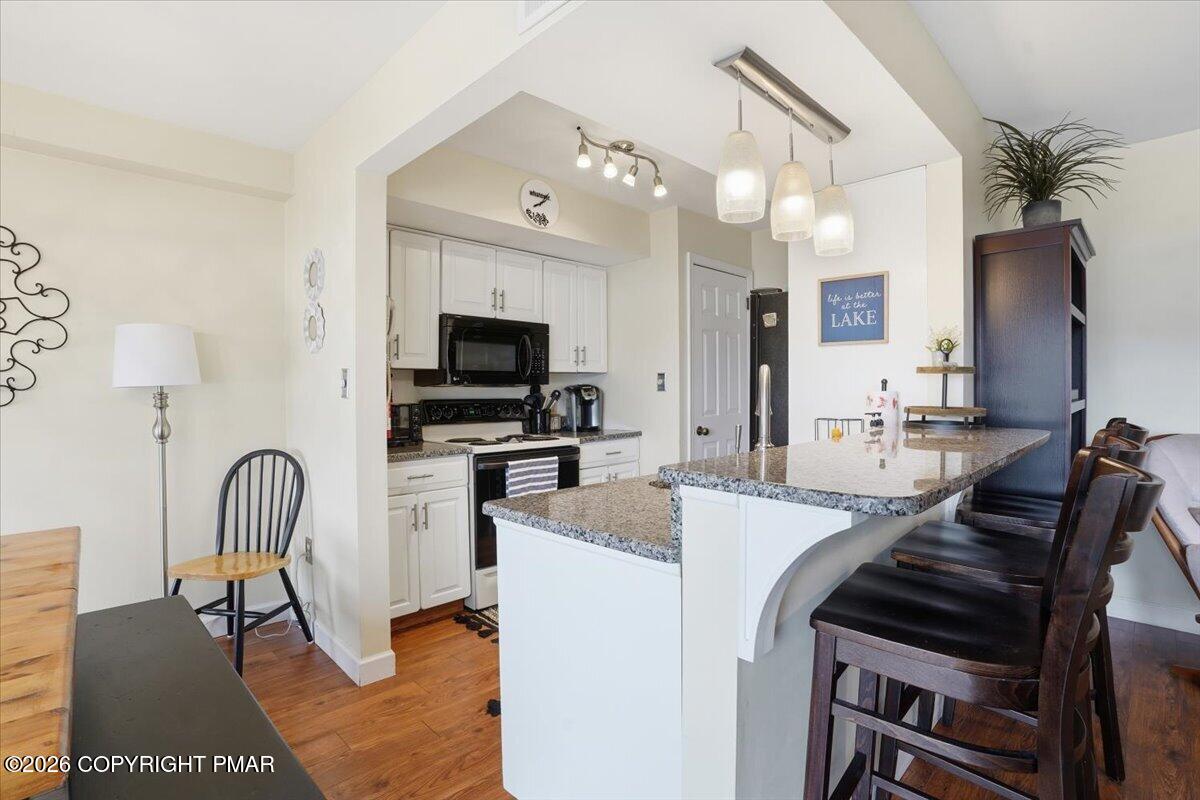 29 Midlake Drive # 202e Property Photo 16