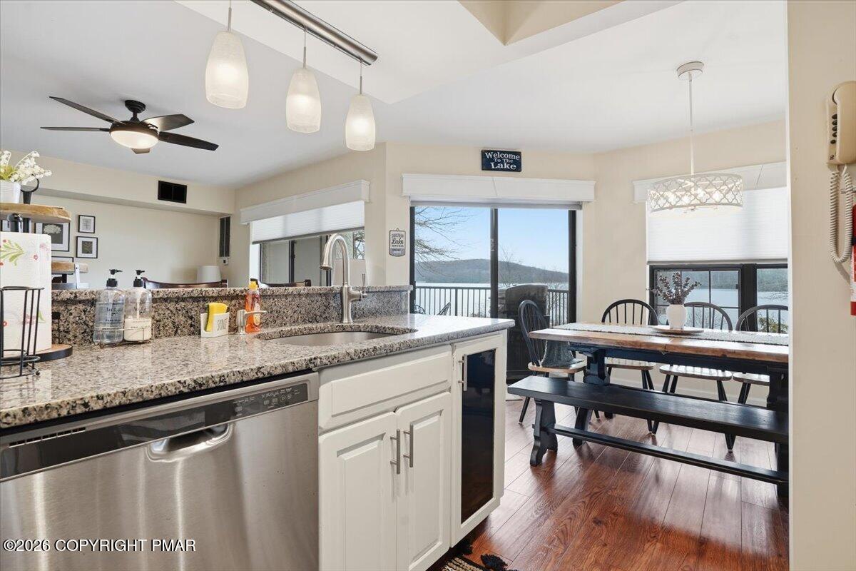 29 Midlake Drive # 202e Property Photo 23