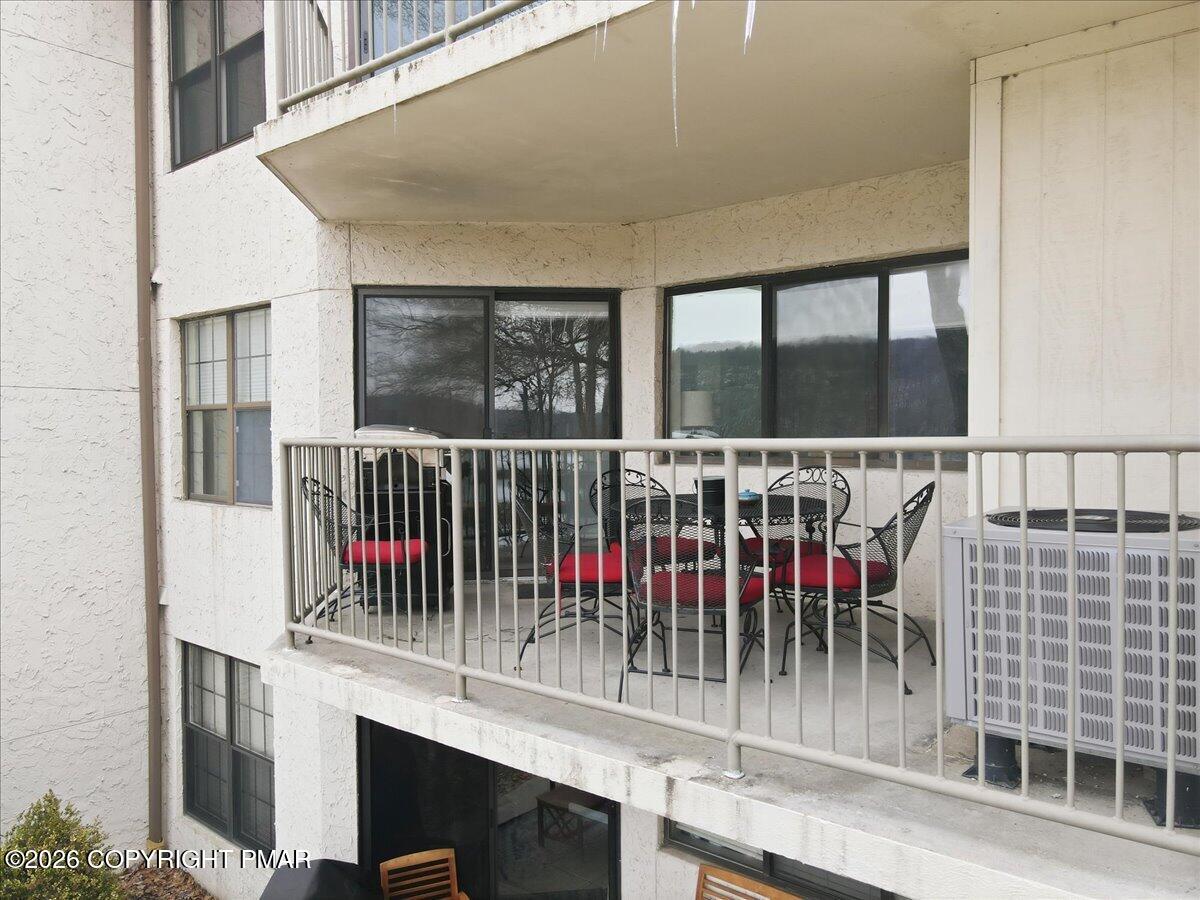 29 Midlake Drive # 202e Property Photo 43