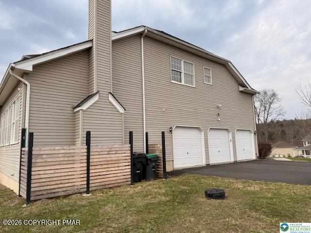 671 Stratton Drive Property Photo 6