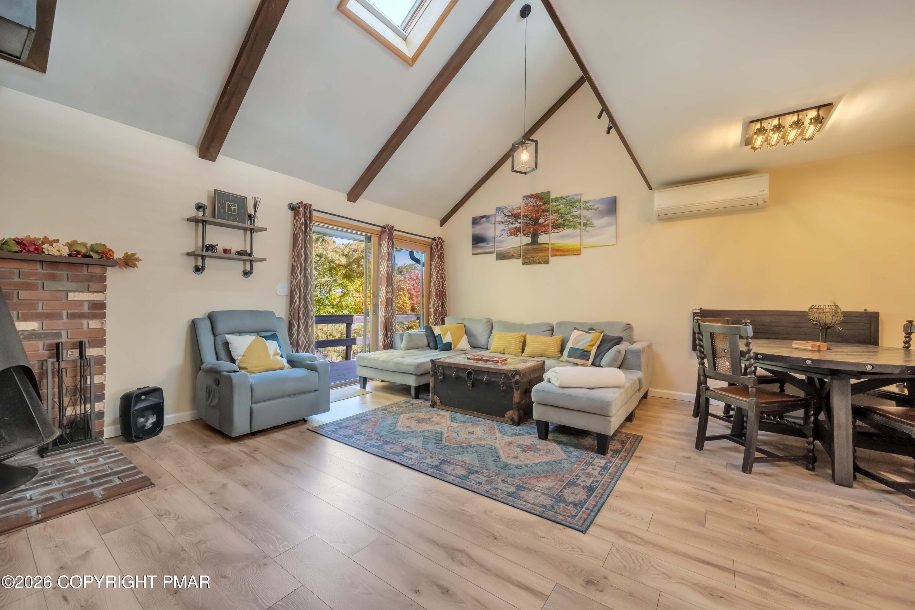25 Middle Village Way Property Photo 8