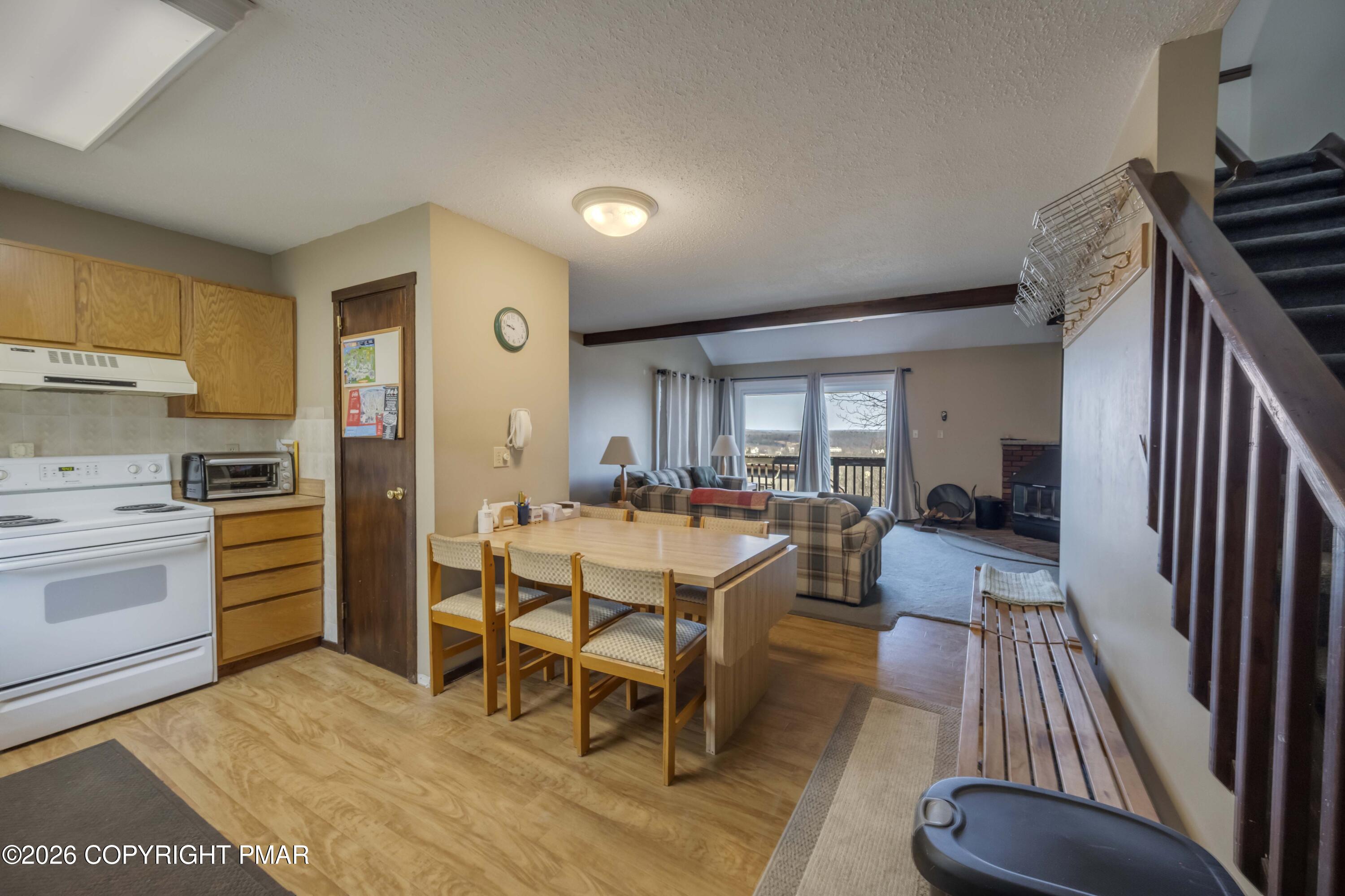 243 High Pass Way Property Photo 2