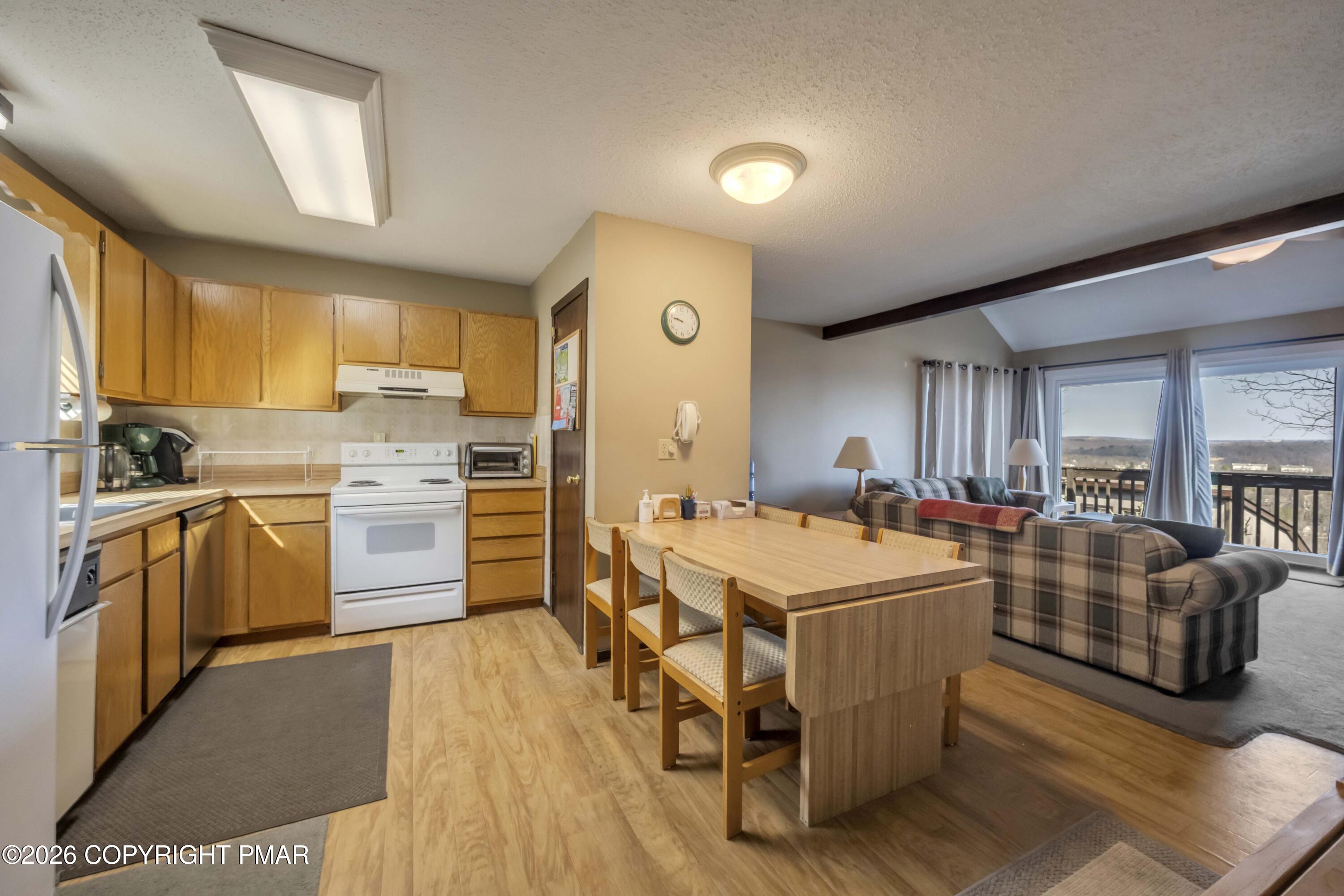 243 High Pass Way Property Photo 4