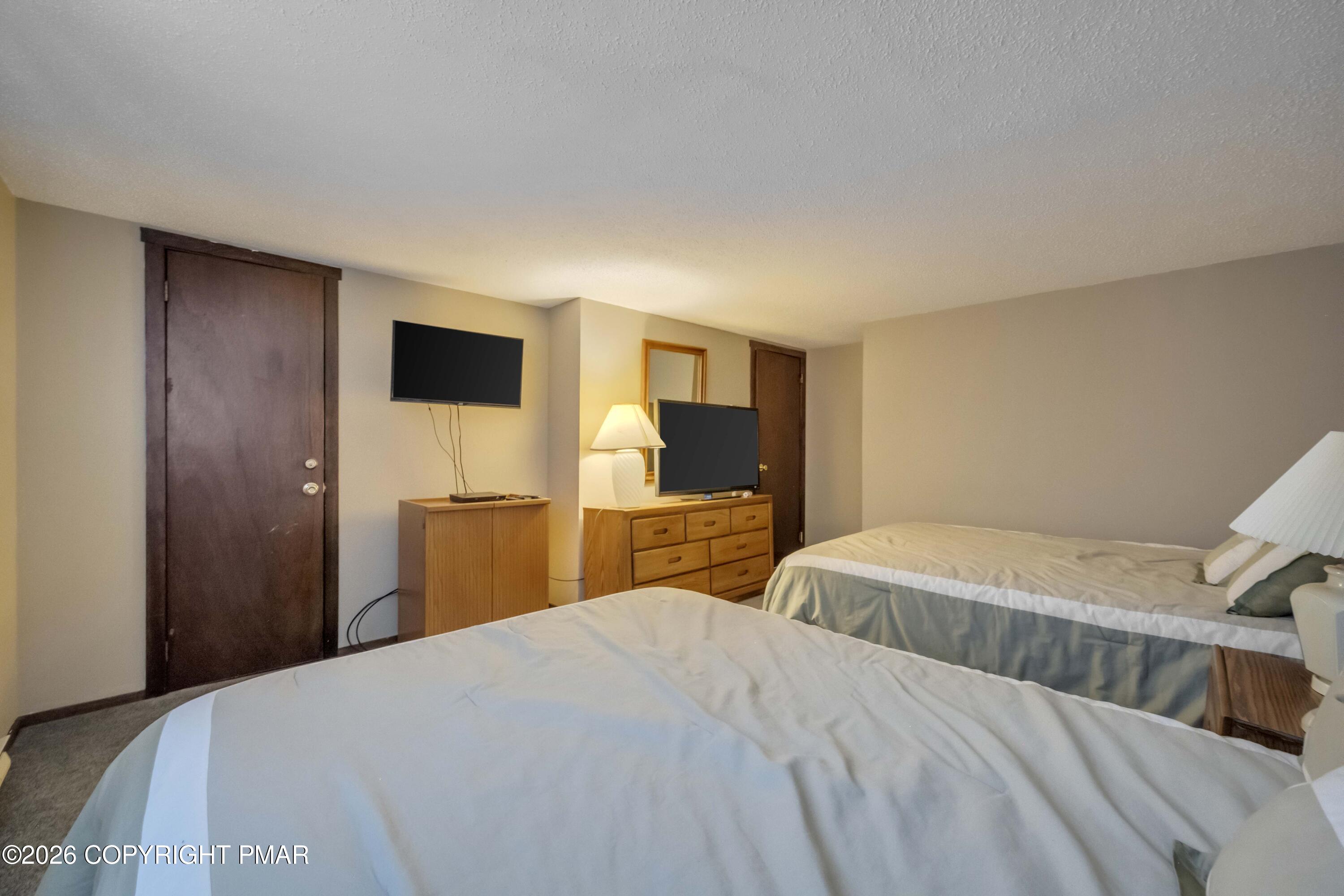 243 High Pass Way Property Photo 16