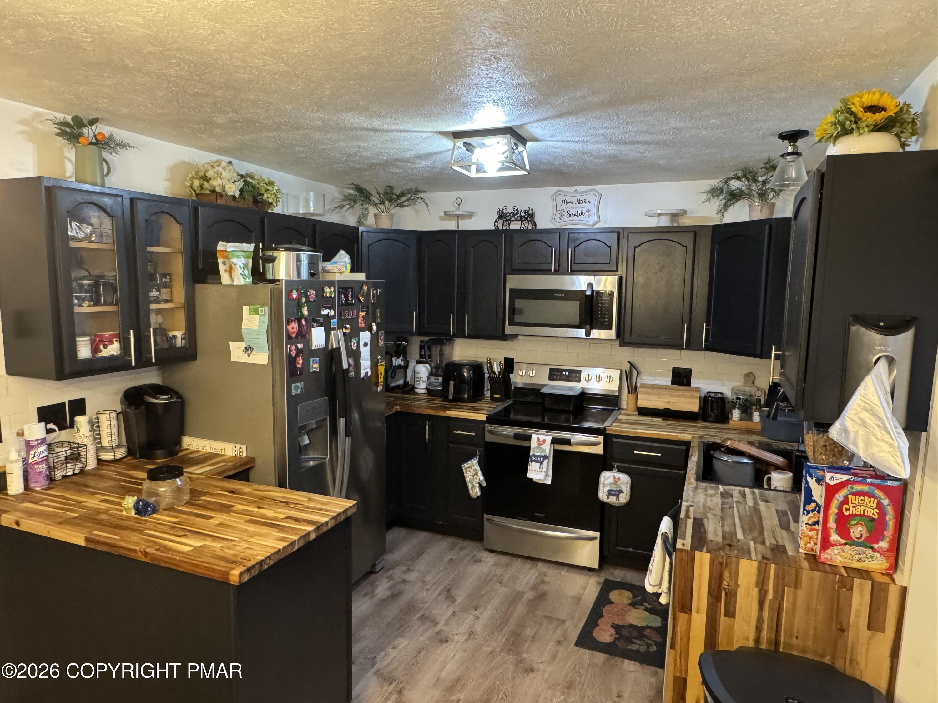 PM-139887 Property Photo 3