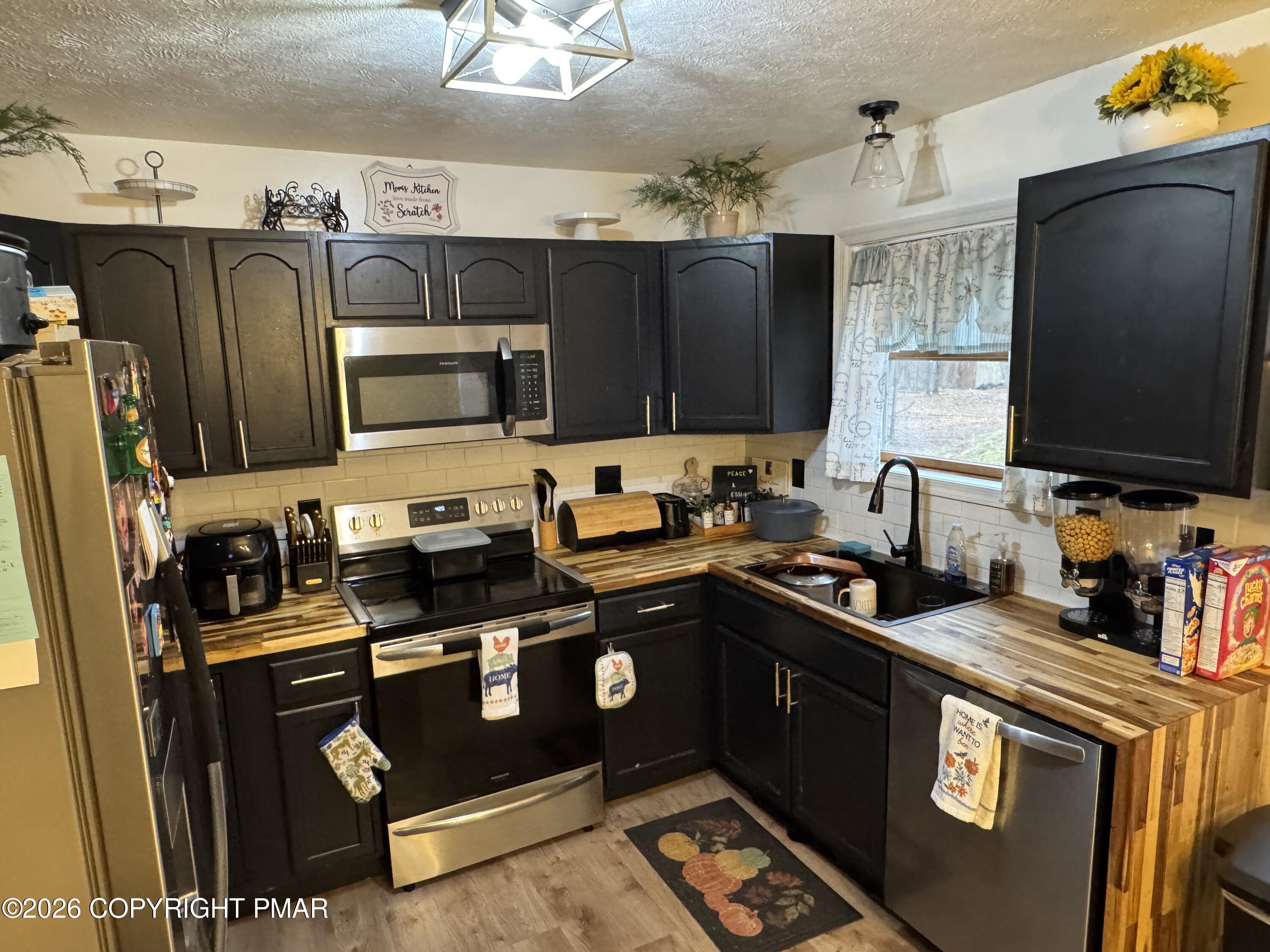 PM-139887 Property Photo 4