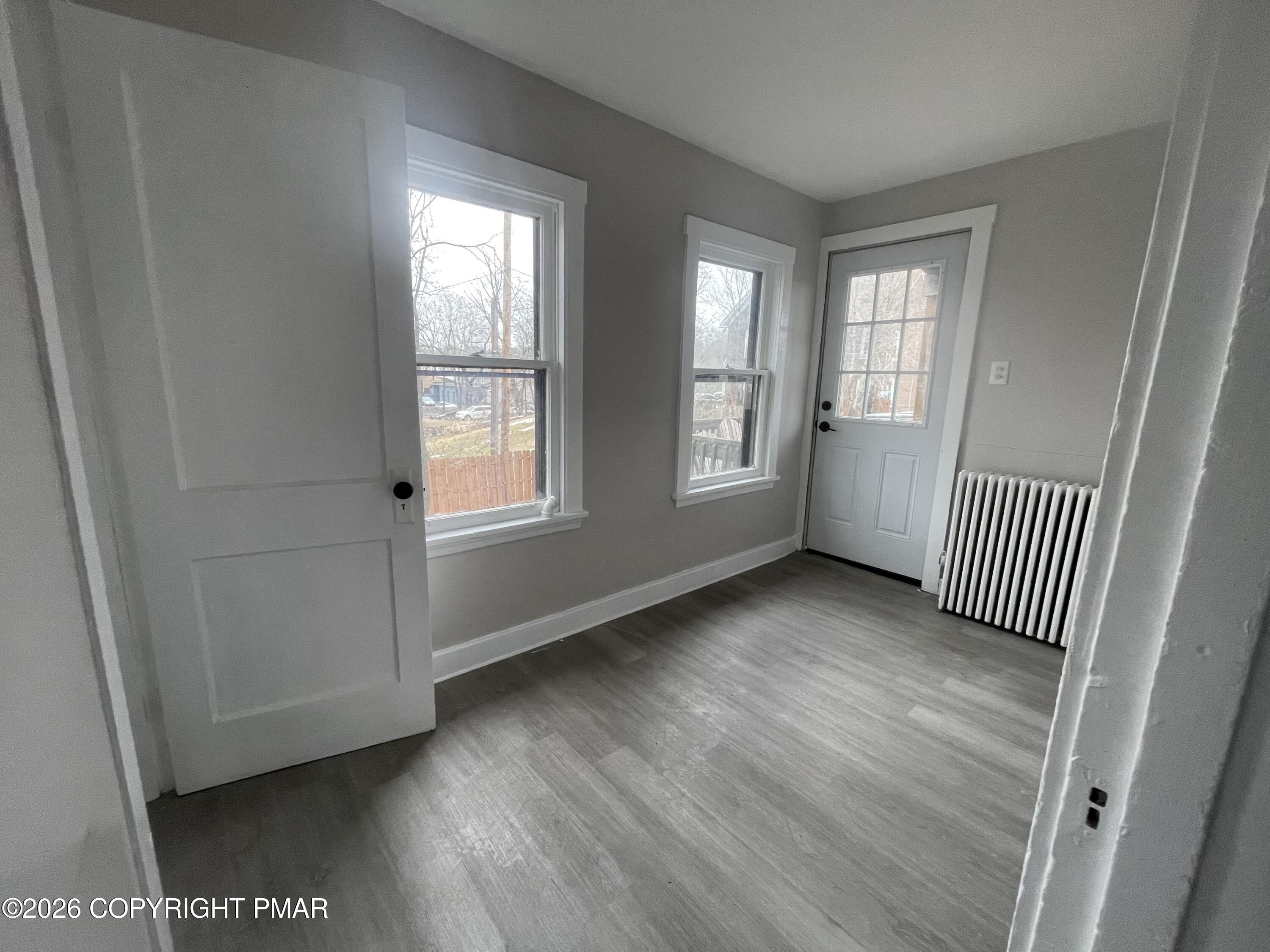 245 Washington Street 2nd Fl Property Photo 4