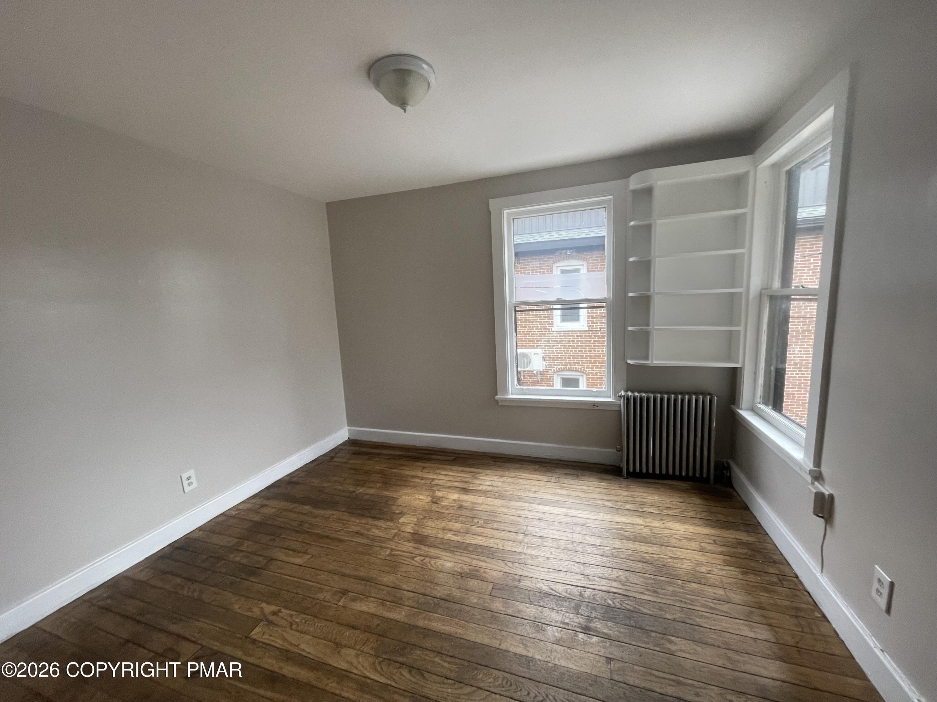 245 Washington Street 2nd Fl Property Photo 8