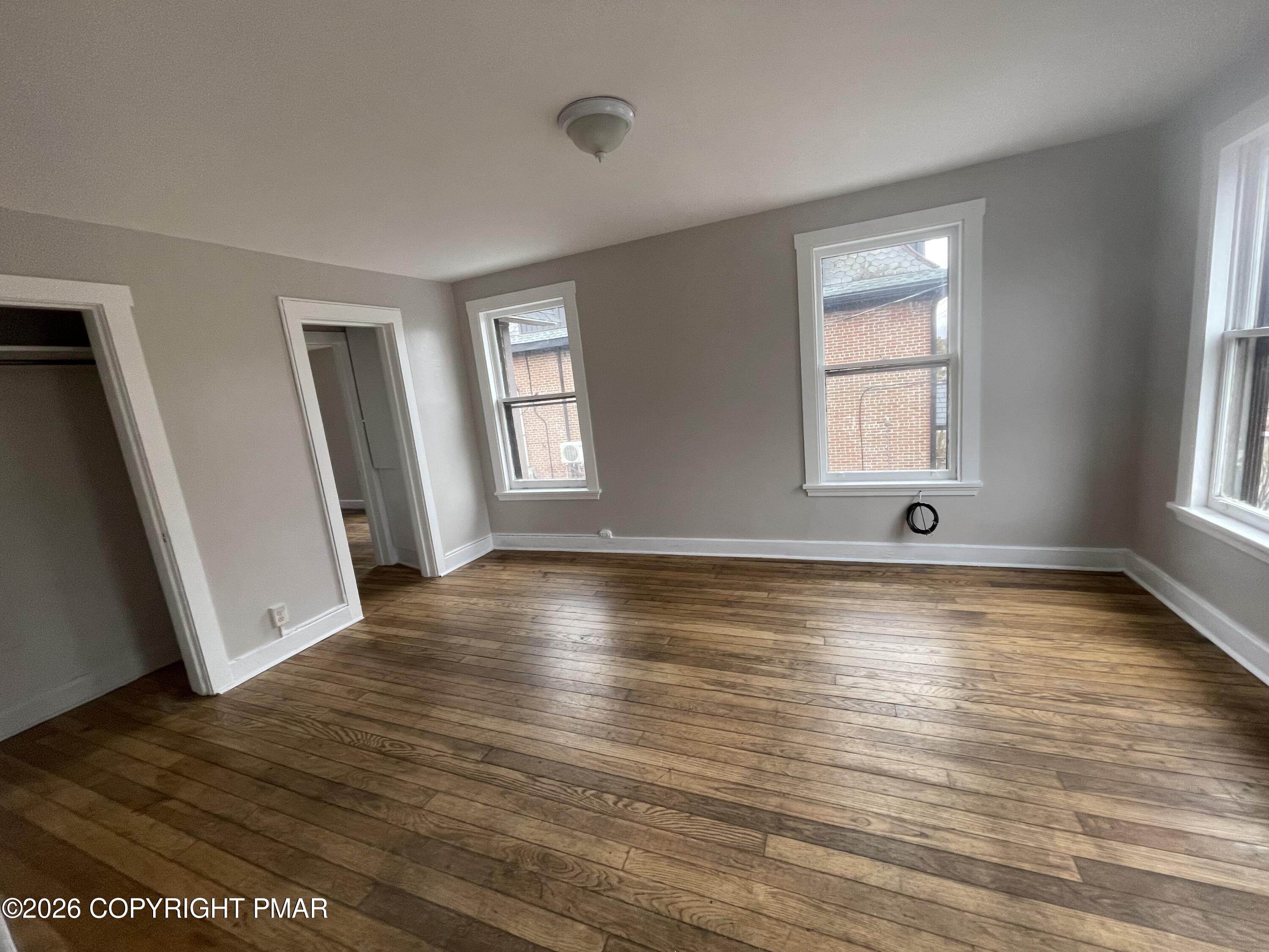 245 Washington Street 2nd Fl Property Photo 10