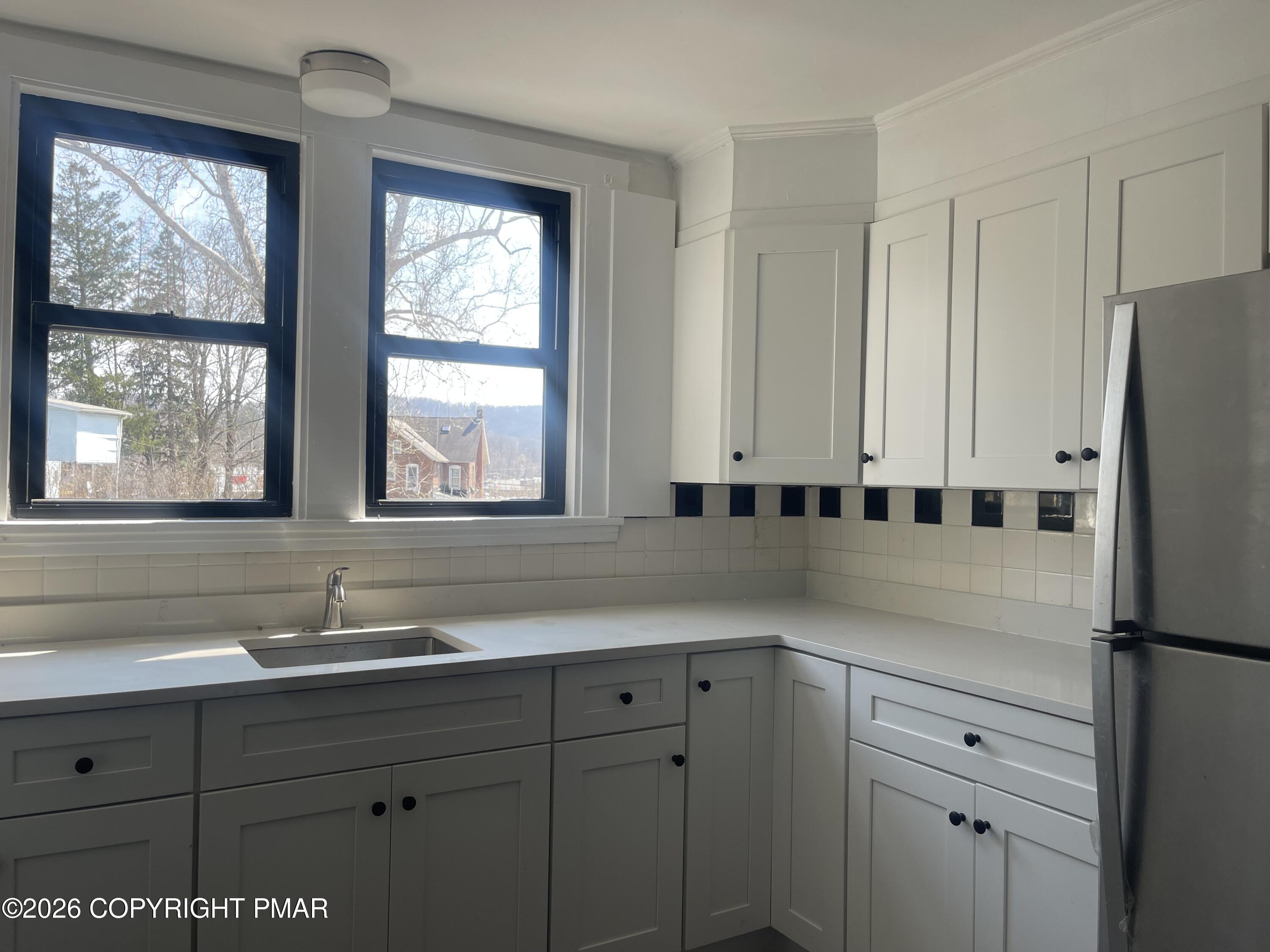 245 Washington Street 2nd Fl Property Photo 17