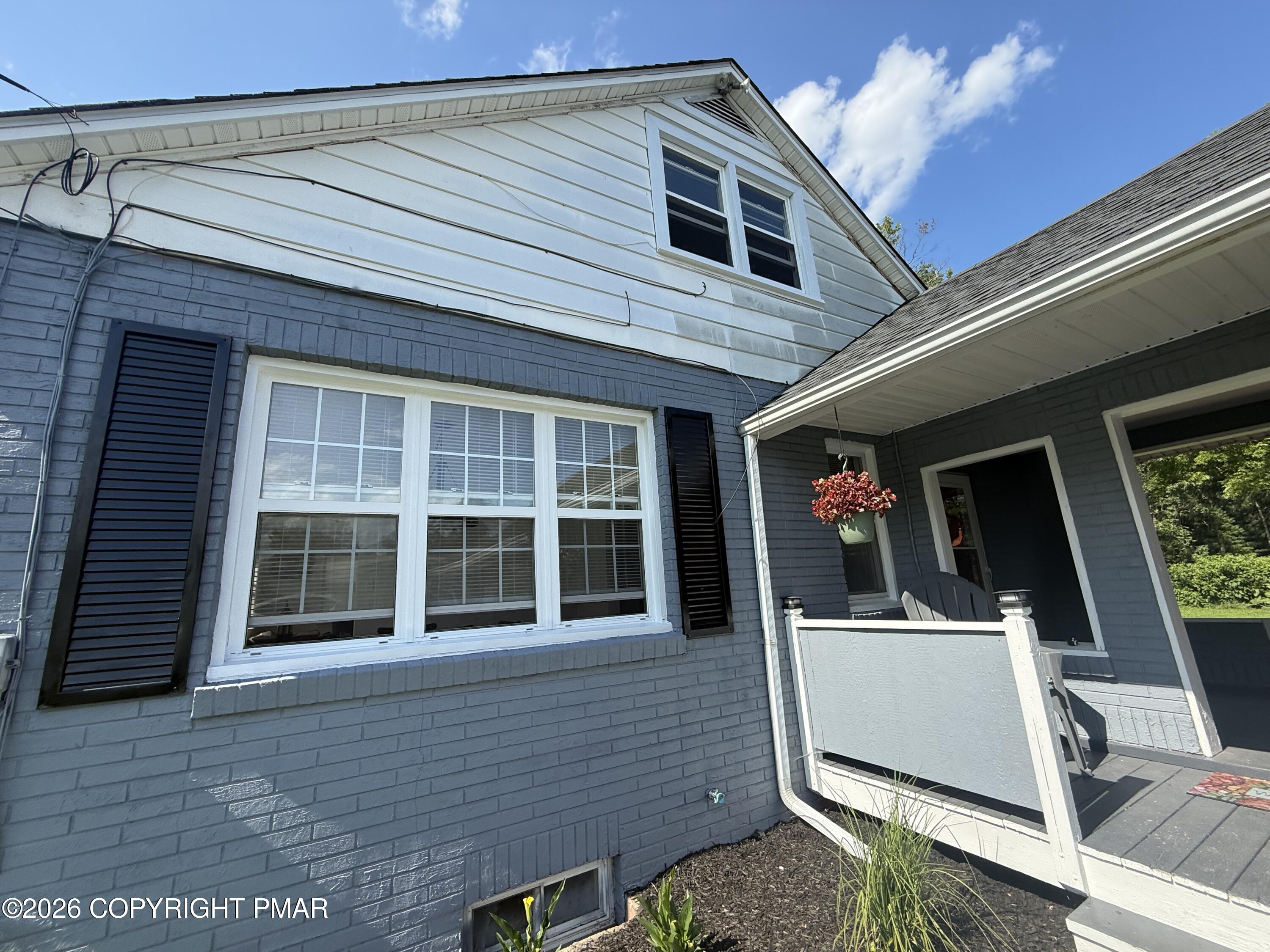 1564 Spruce Street Property Photo 6