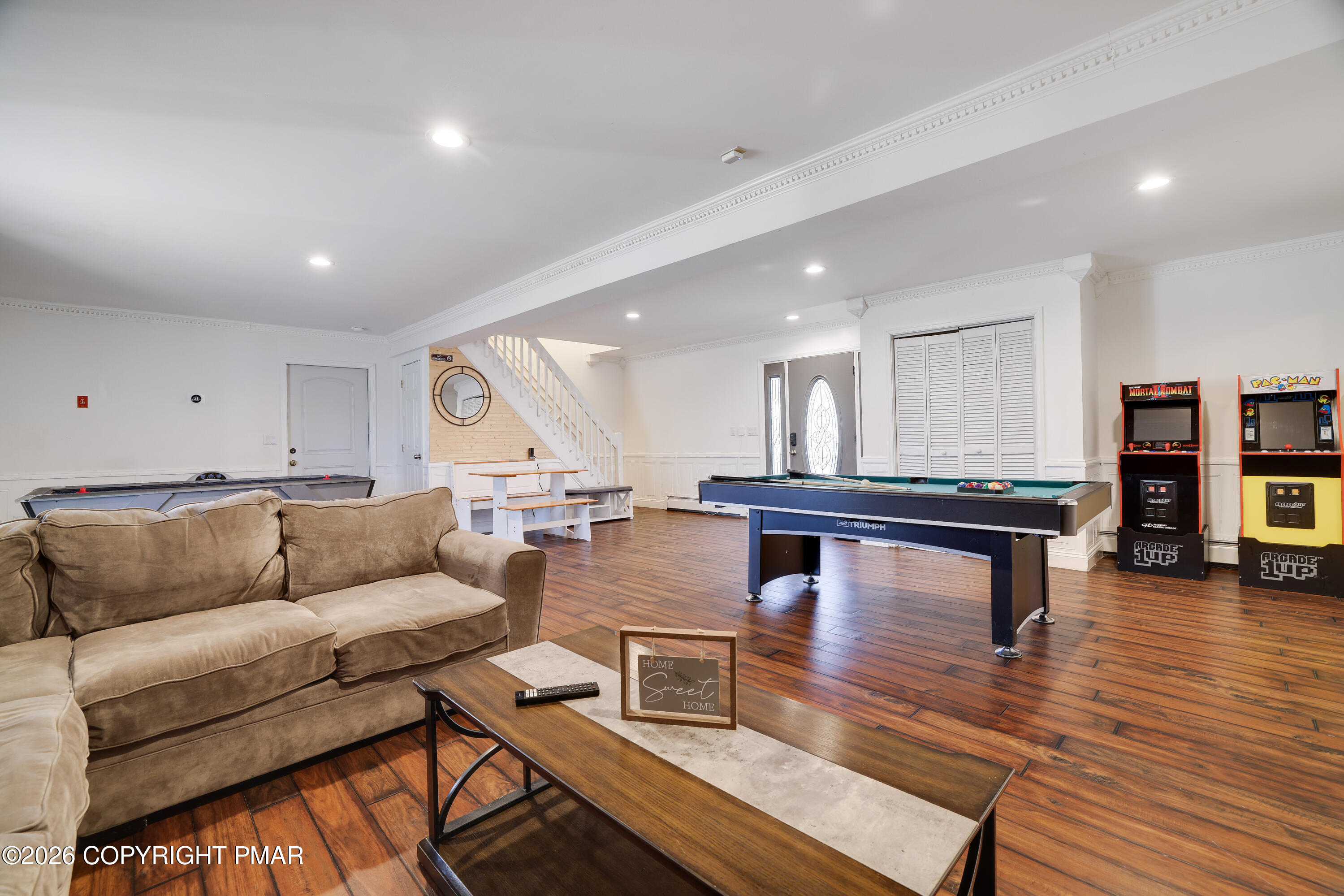 4587 Briarcliff Terrace Property Photo 3