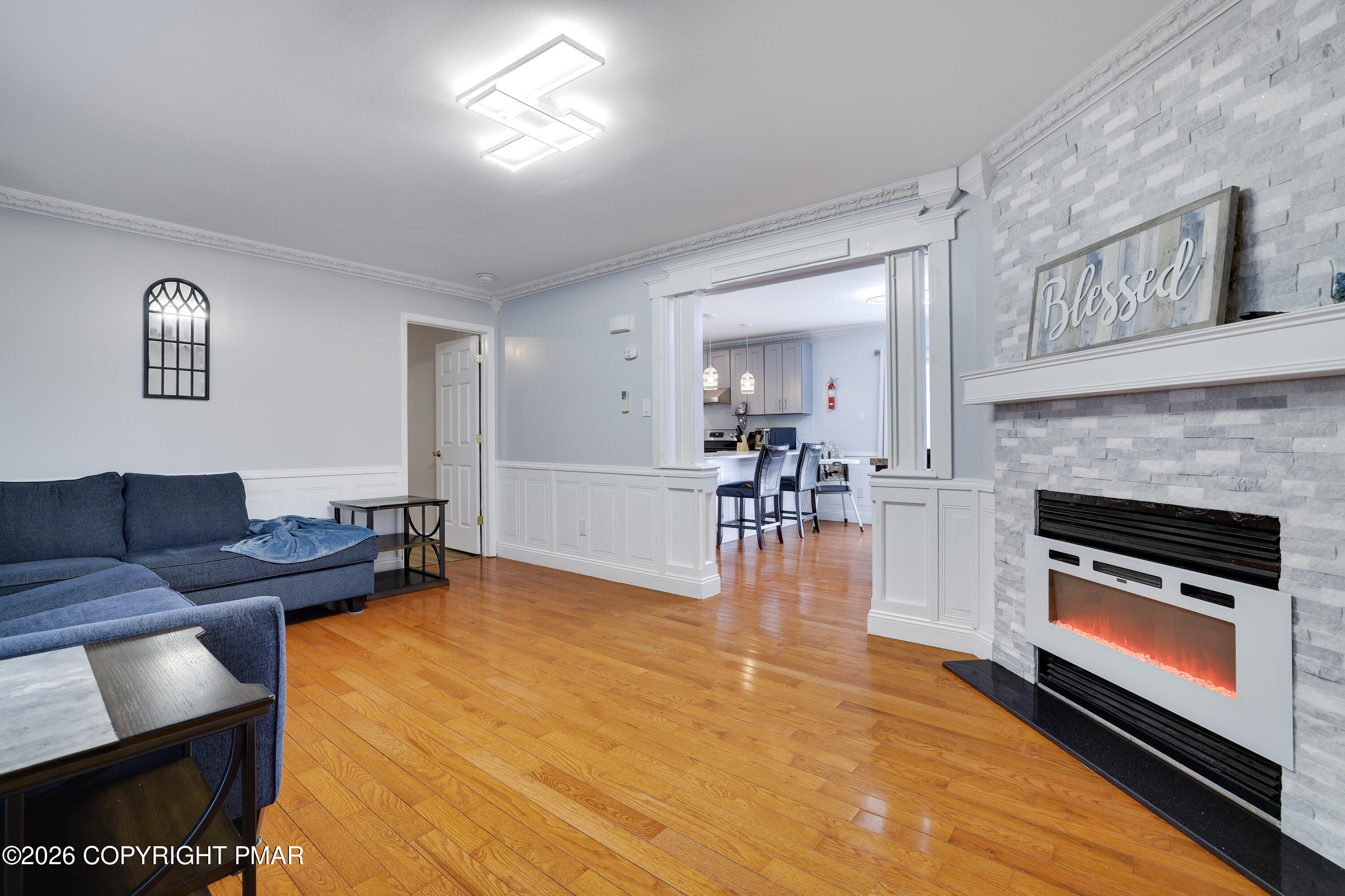 4587 Briarcliff Terrace Property Photo 4