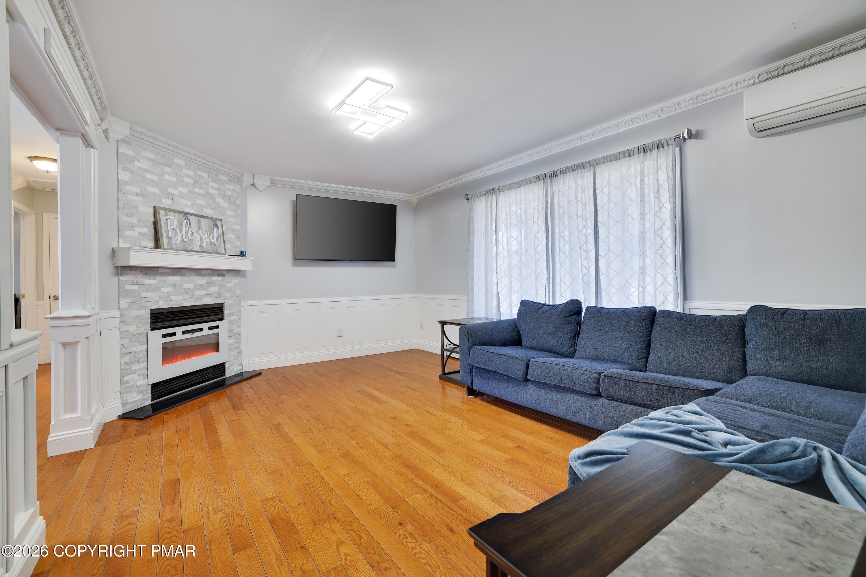 4587 Briarcliff Terrace Property Photo 5