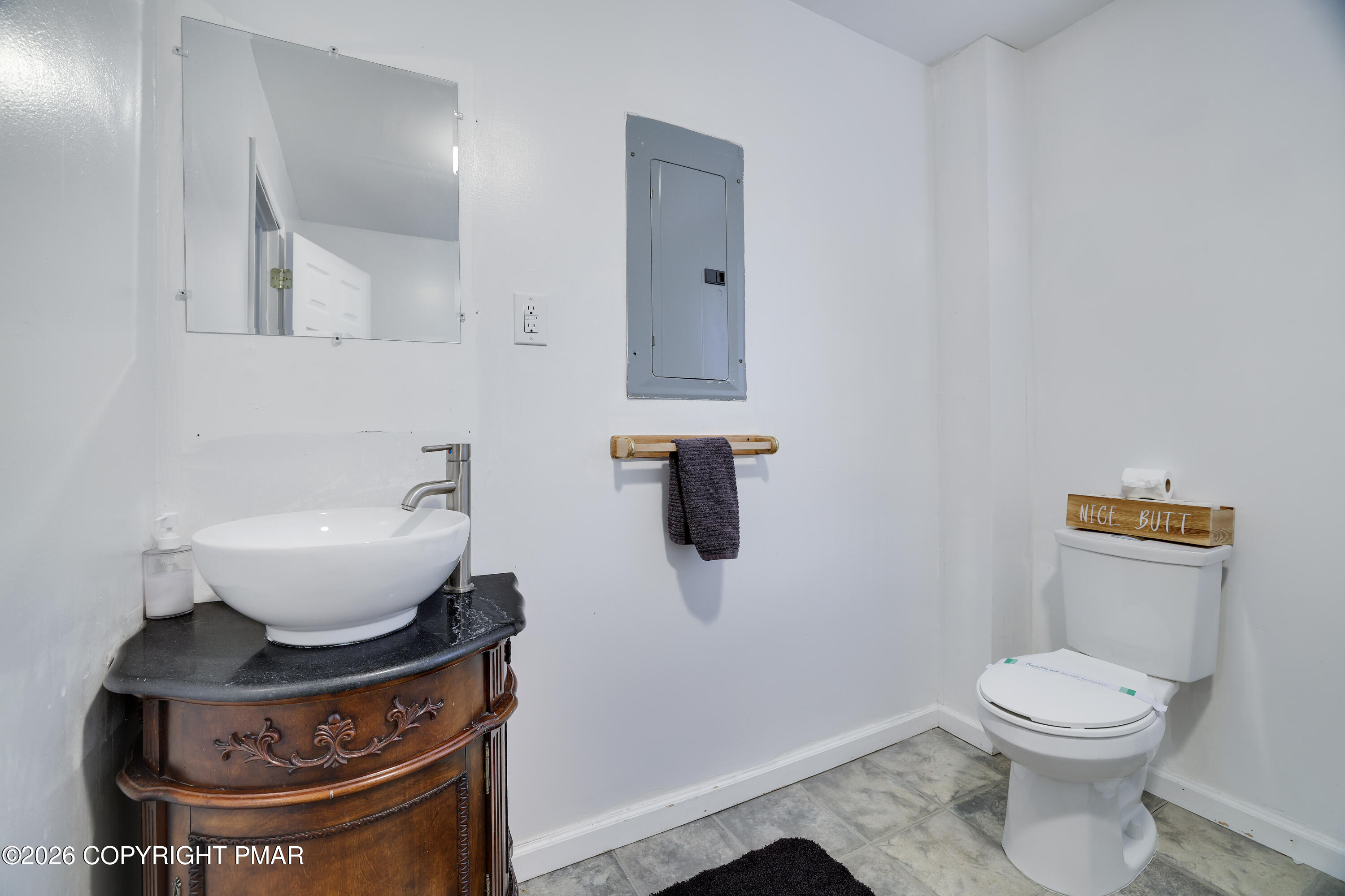 4587 Briarcliff Terrace Property Photo 13