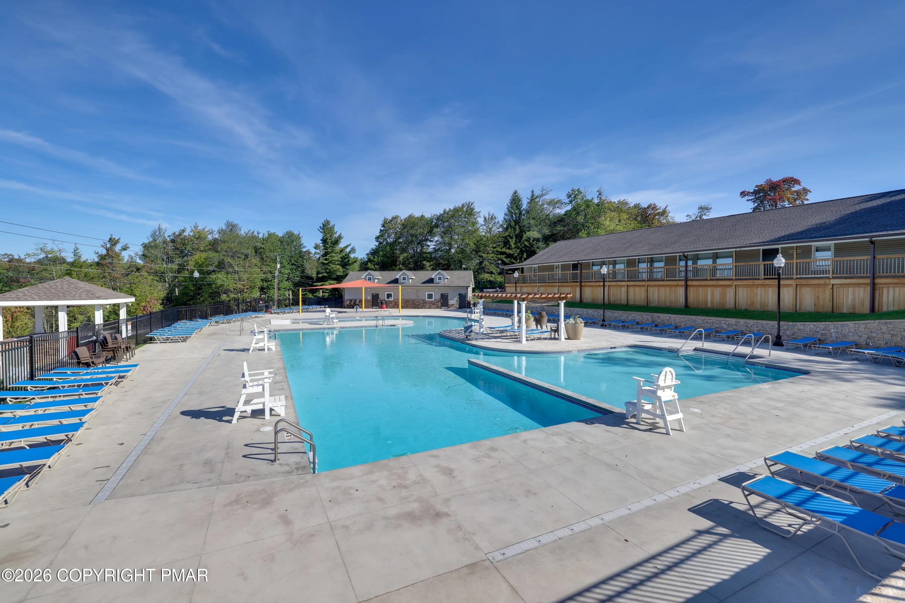 4587 Briarcliff Terrace Property Photo 31