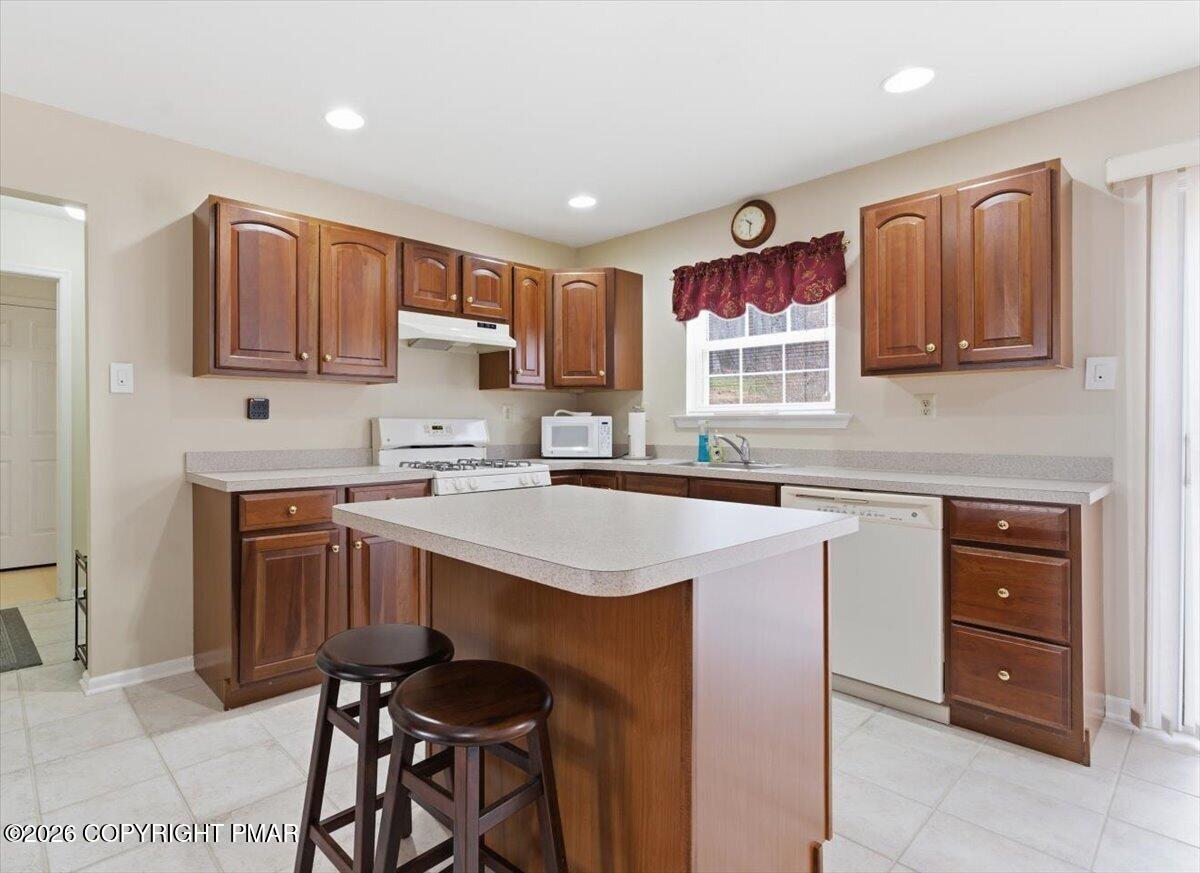 706 Franklin Court Property Photo 5