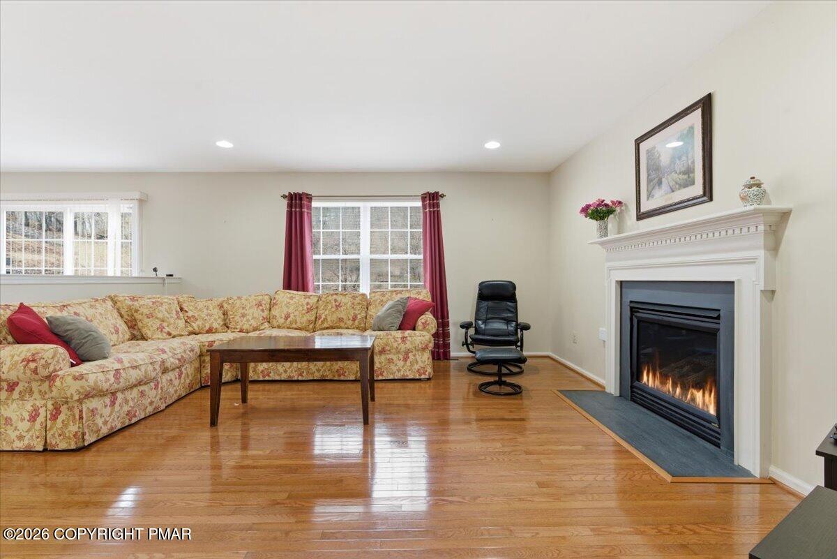 706 Franklin Court Property Photo 12