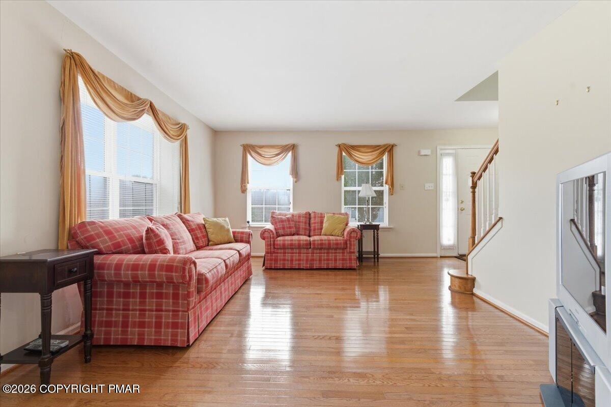 706 Franklin Court Property Photo 18