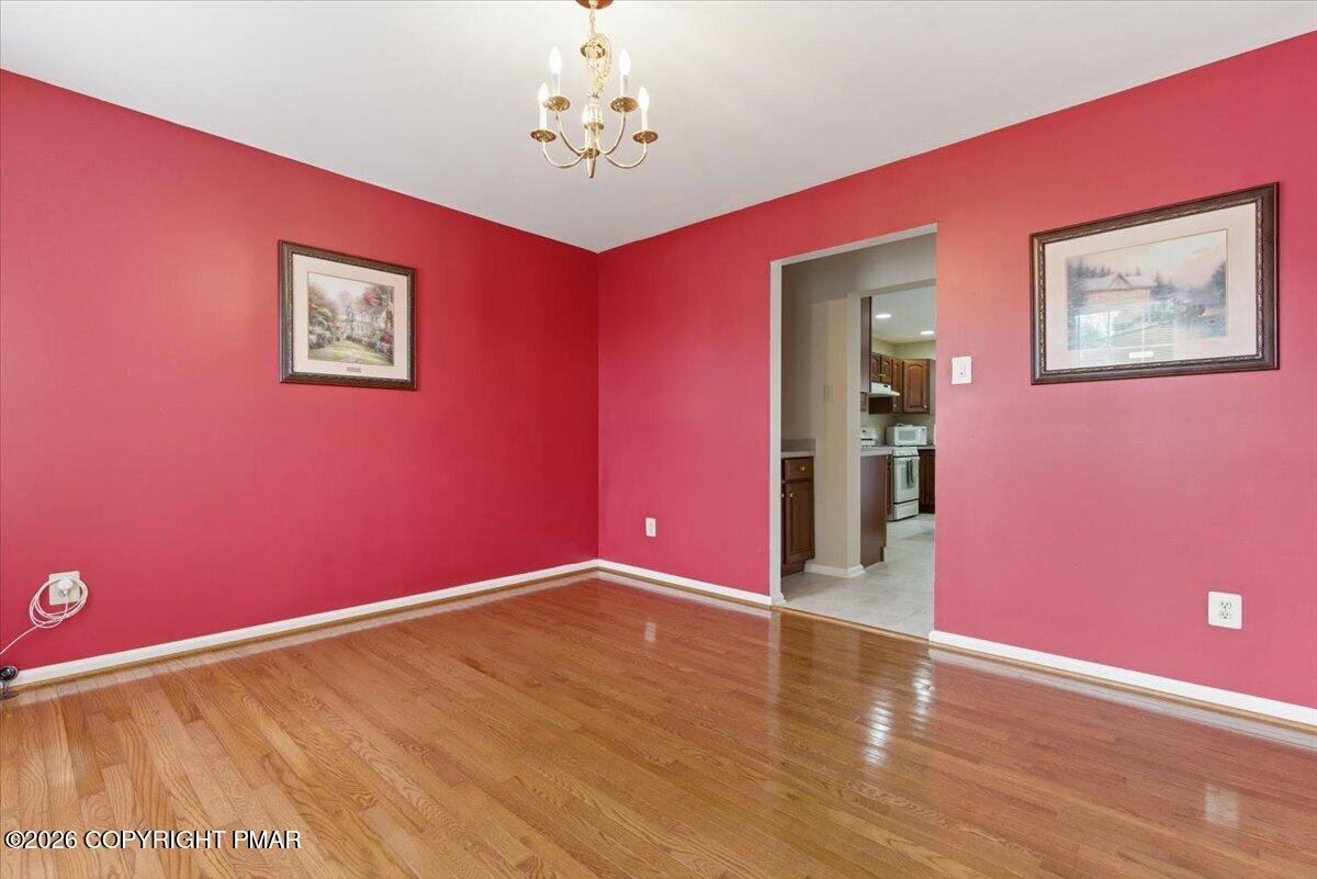 706 Franklin Court Property Photo 20