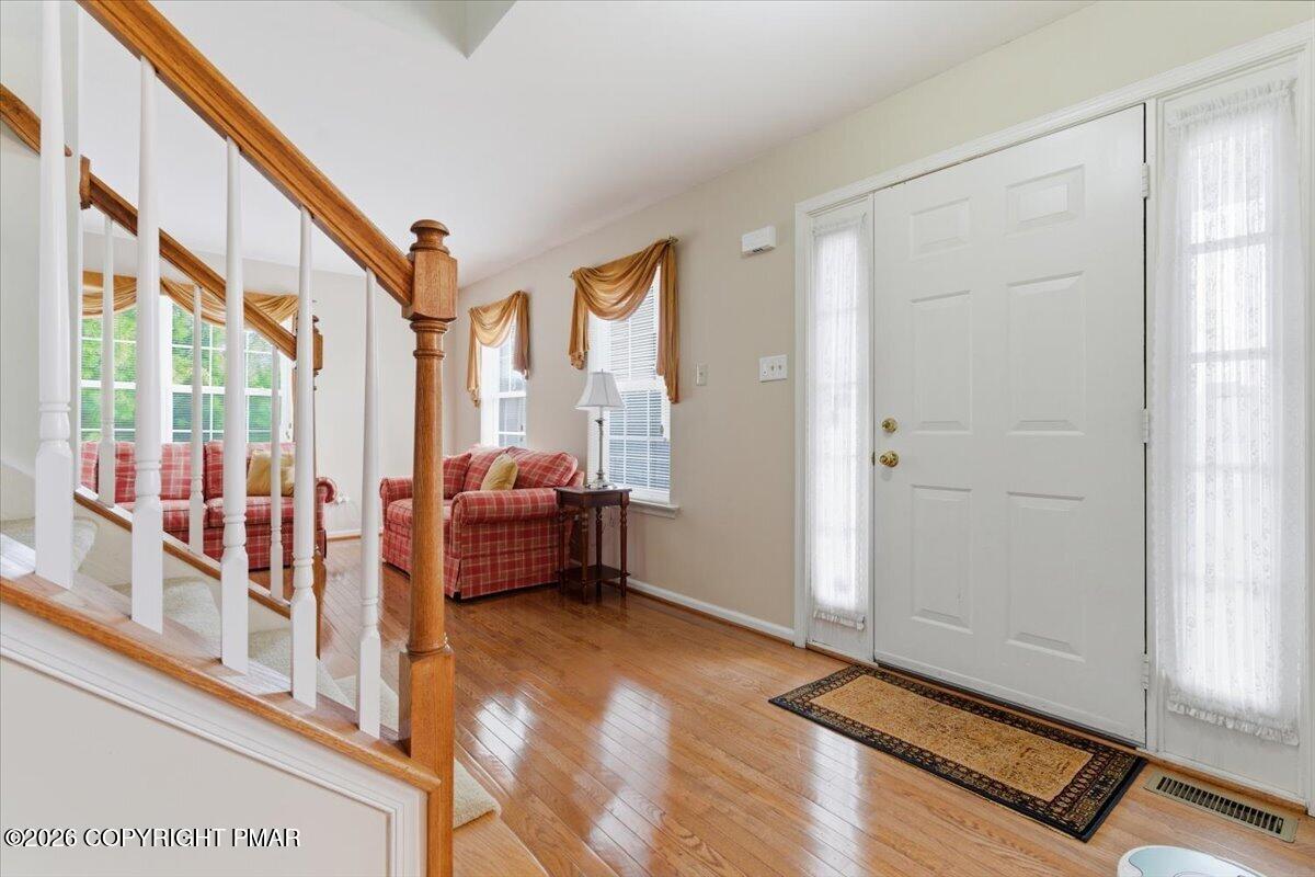 706 Franklin Court Property Photo 24