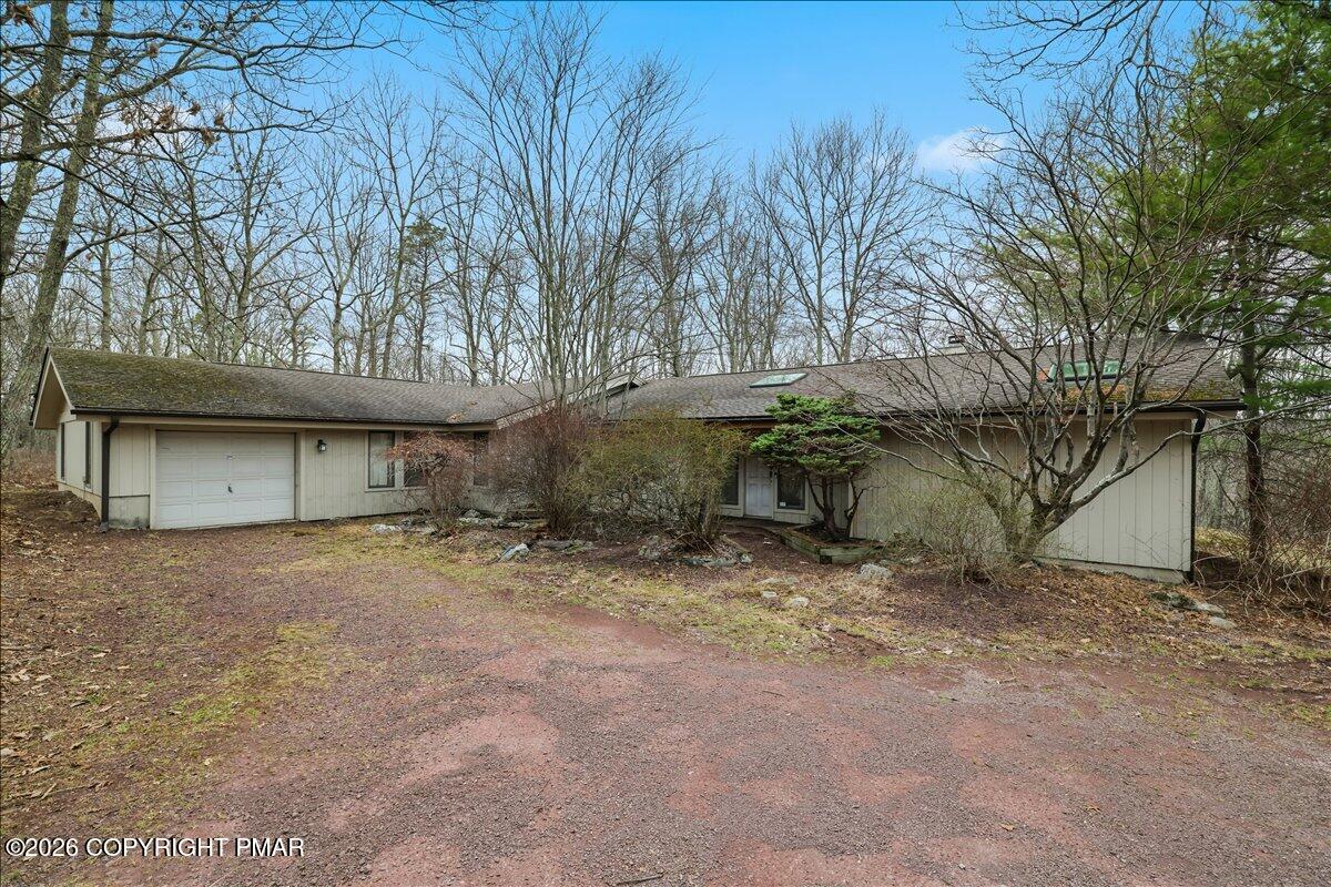 281 Forest Drive Property Photo 3