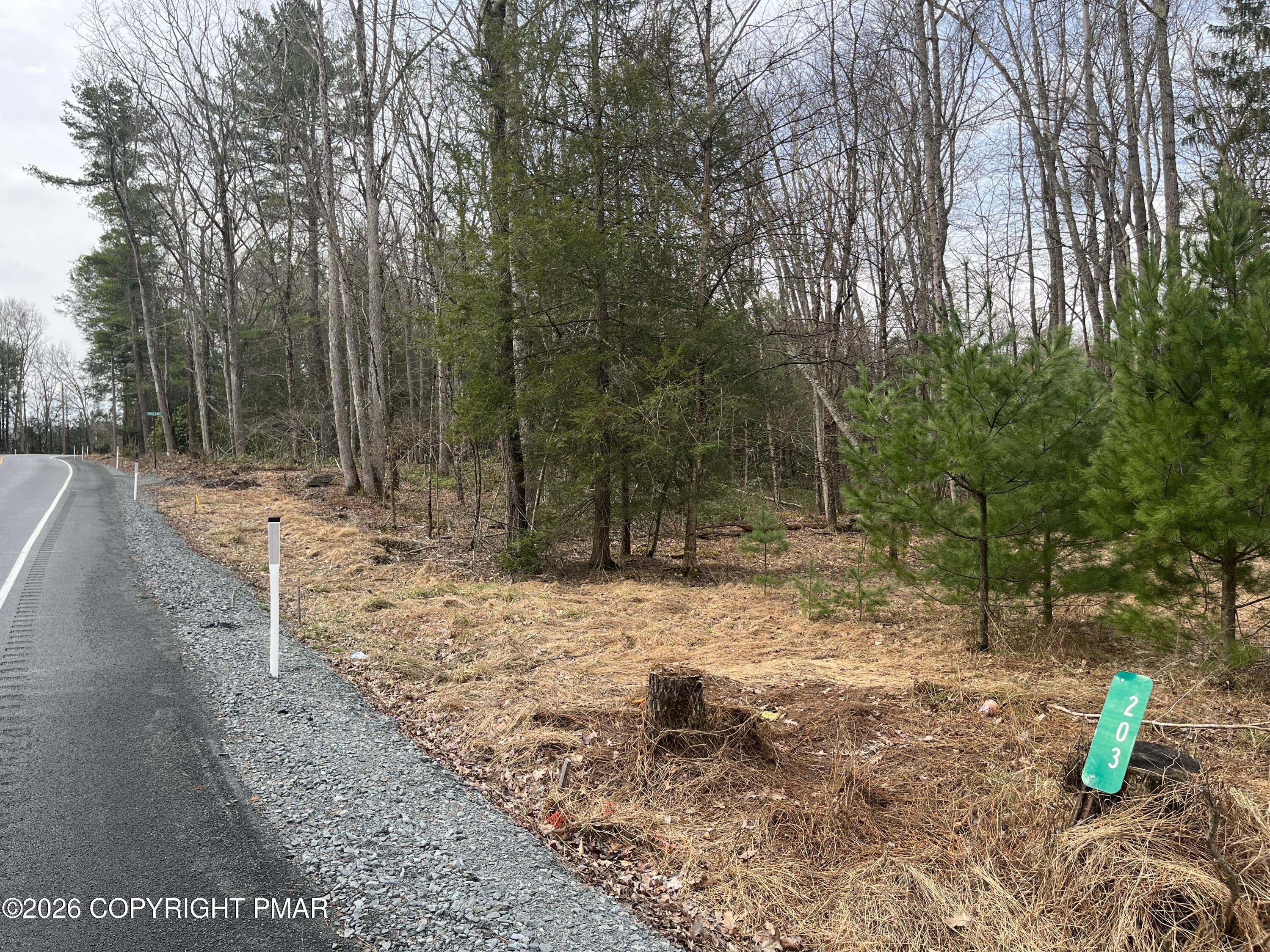 203 Pa-739 Property Photo 1