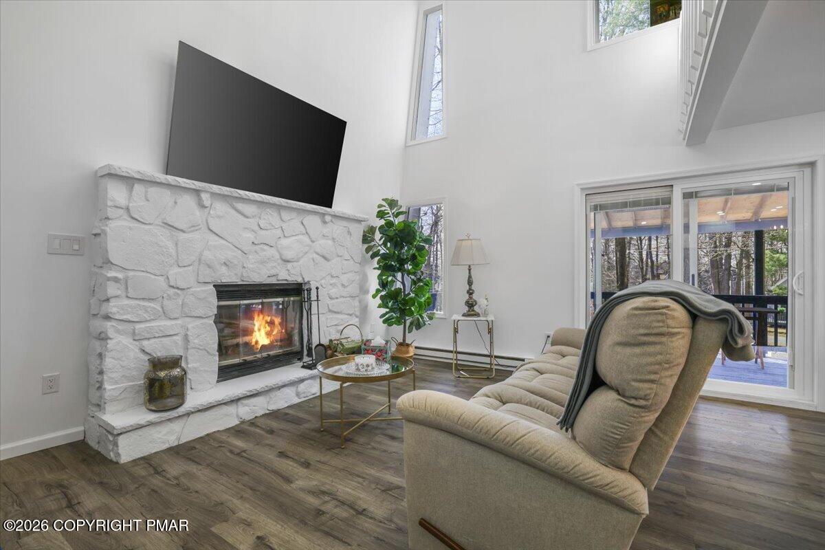 8943 Deerfield Drive Property Photo 7