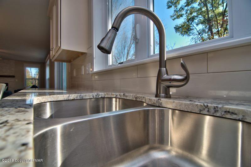 709 Kennedy Court Property Photo 14