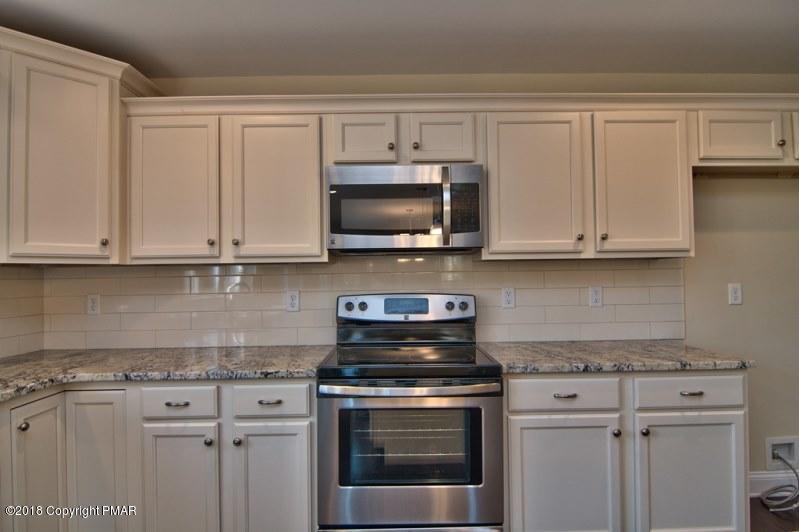 709 Kennedy Court Property Photo 16