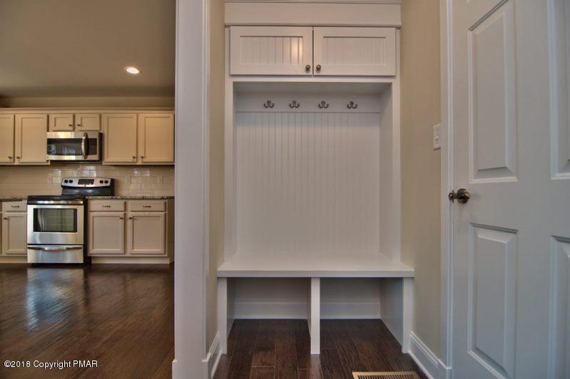 709 Kennedy Court Property Photo 17