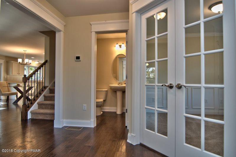 709 Kennedy Court Property Photo 26
