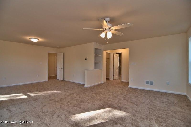 709 Kennedy Court Property Photo 31