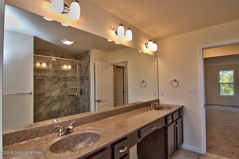 709 Kennedy Court Property Photo 36