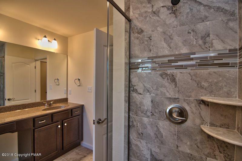 709 Kennedy Court Property Photo 39