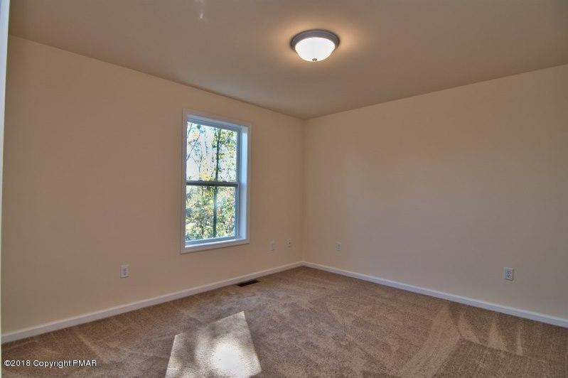 709 Kennedy Court Property Photo 41