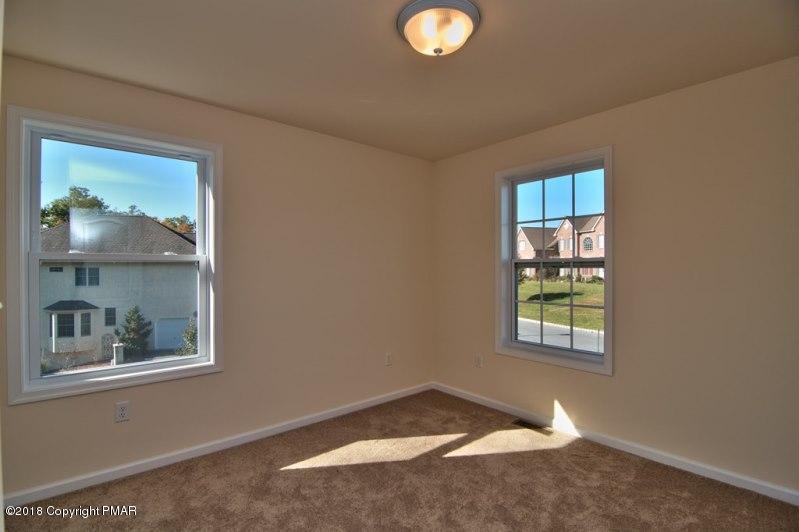 709 Kennedy Court Property Photo 50