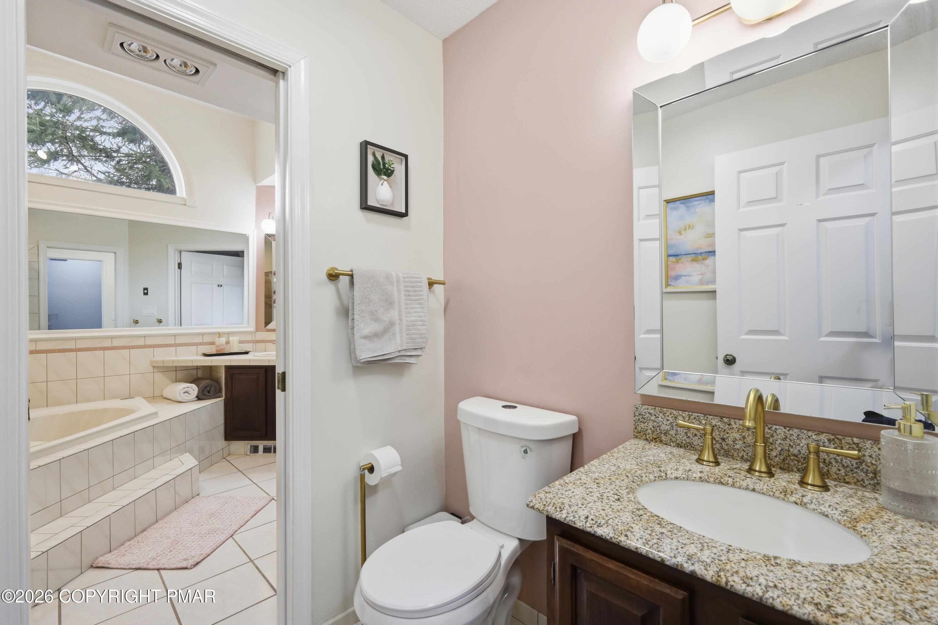 136 Laurelwood Drive Property Photo 10
