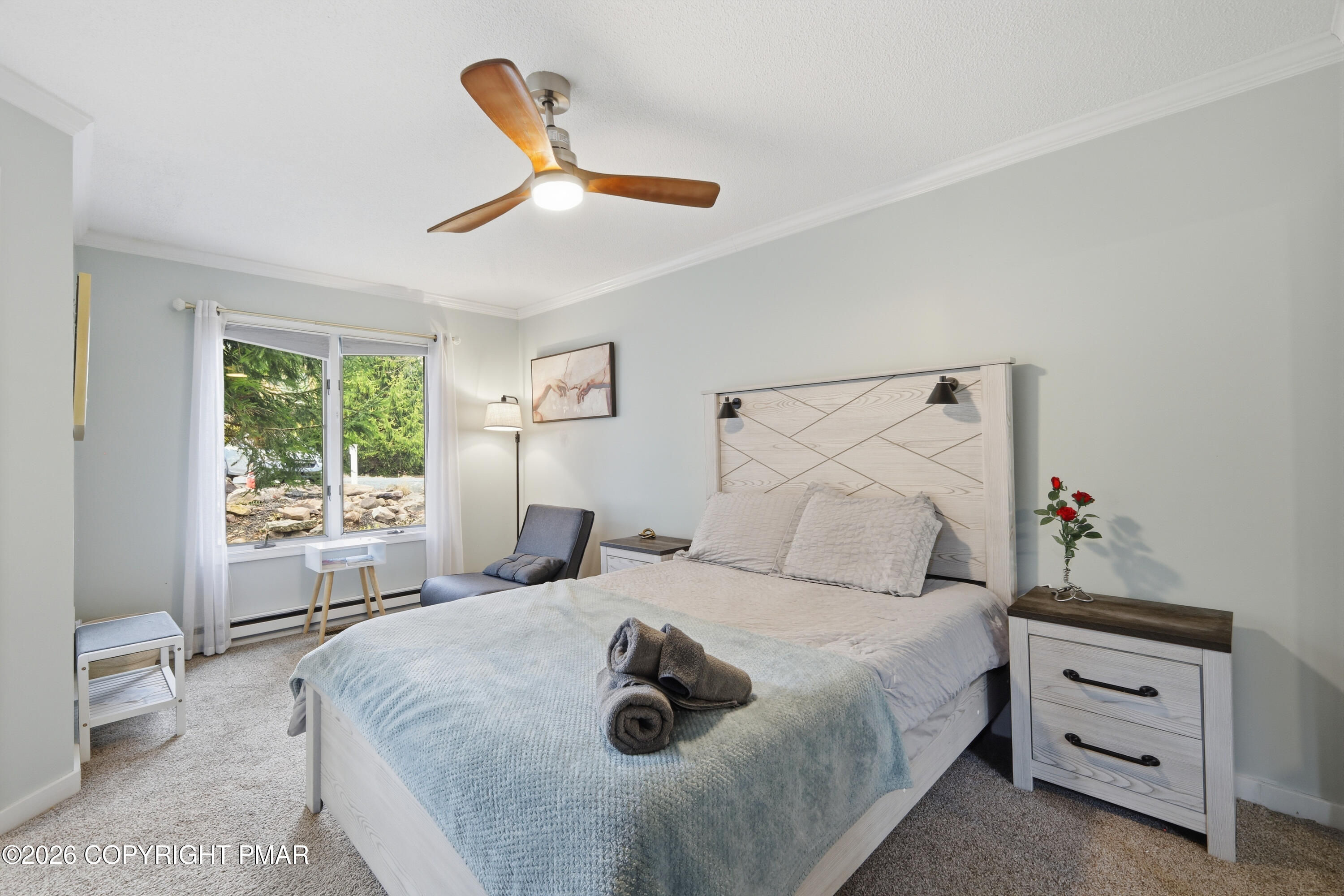 136 Laurelwood Drive Property Photo 12