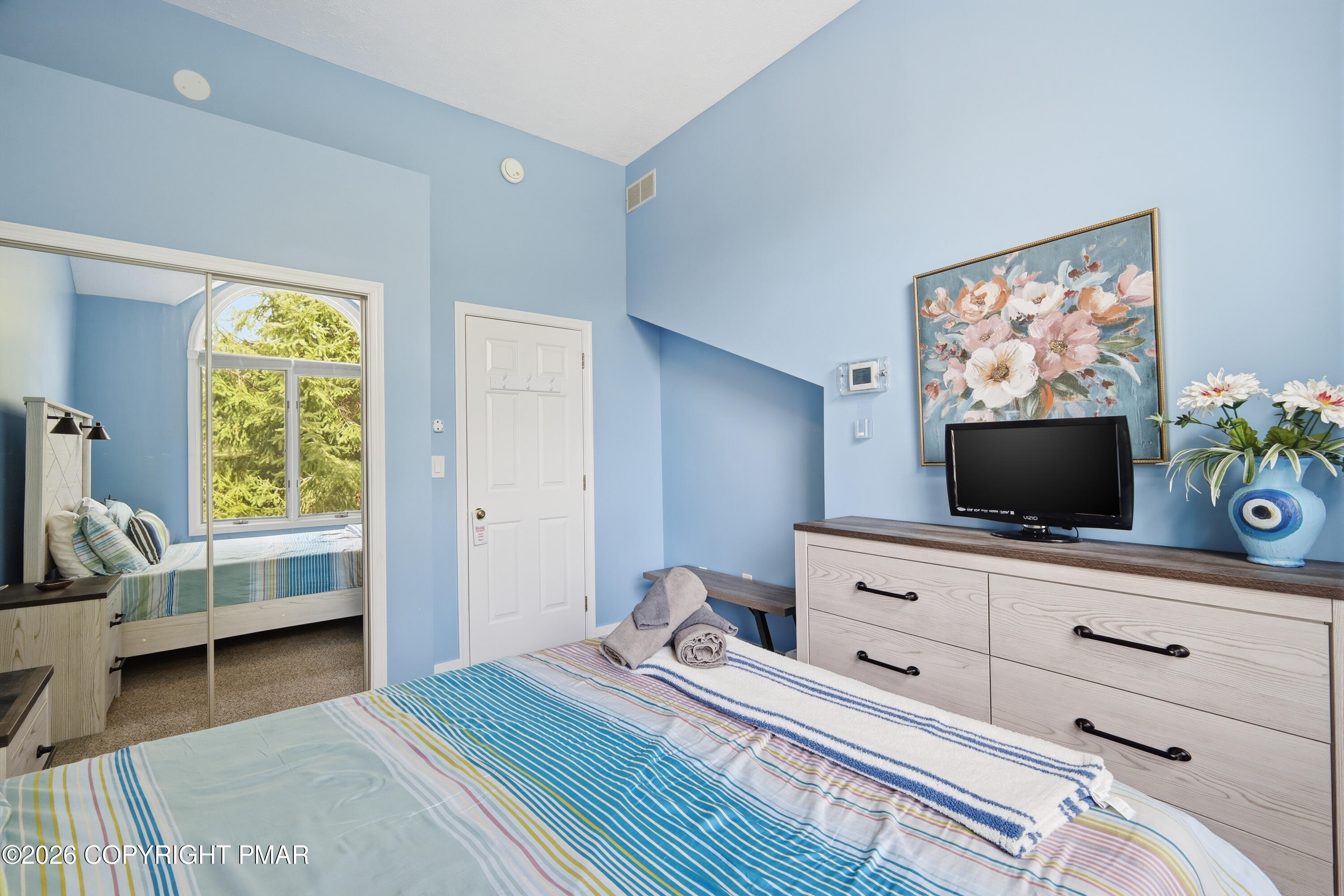 136 Laurelwood Drive Property Photo 18