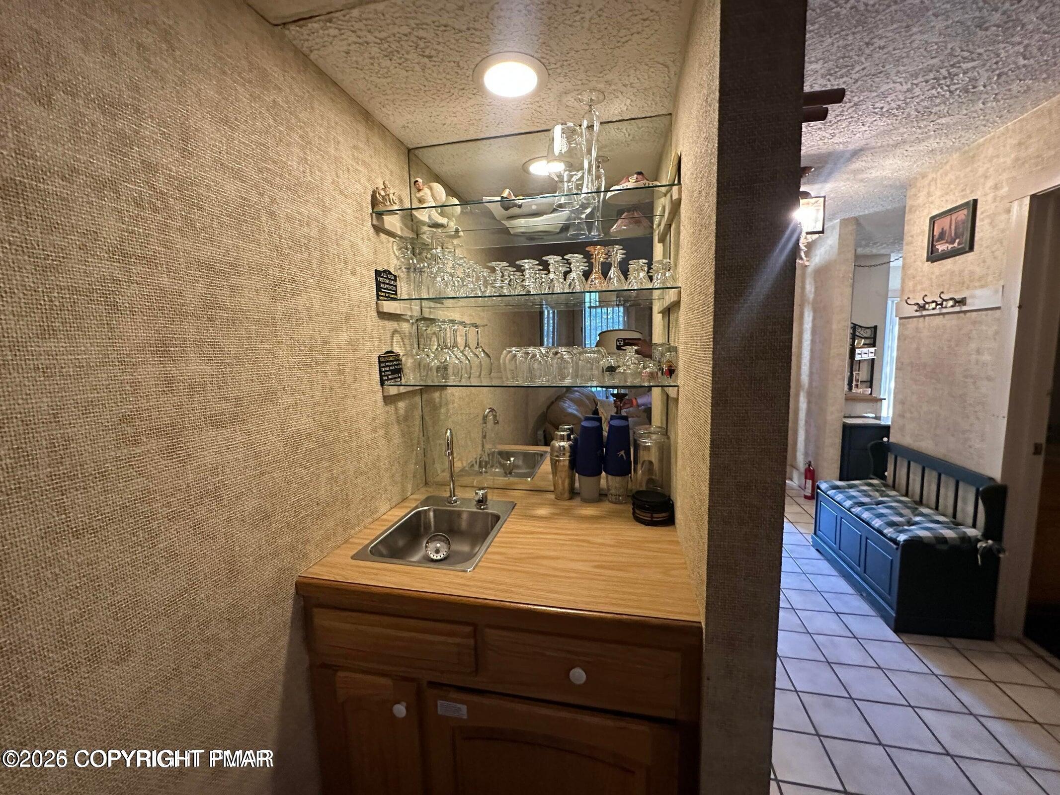 844 Crest Pines Lane Property Photo 17