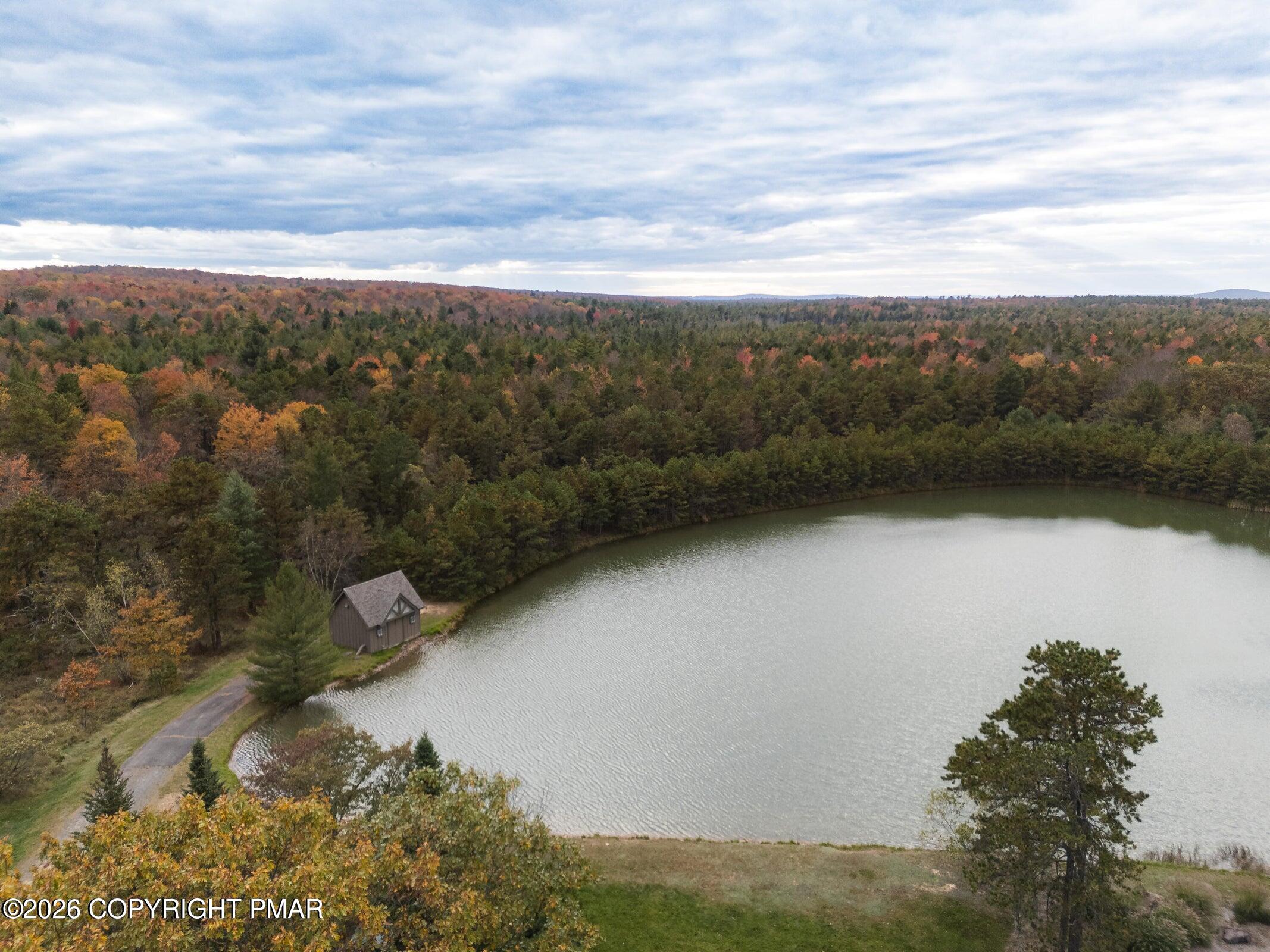 844 Crest Pines Lane Property Photo 19