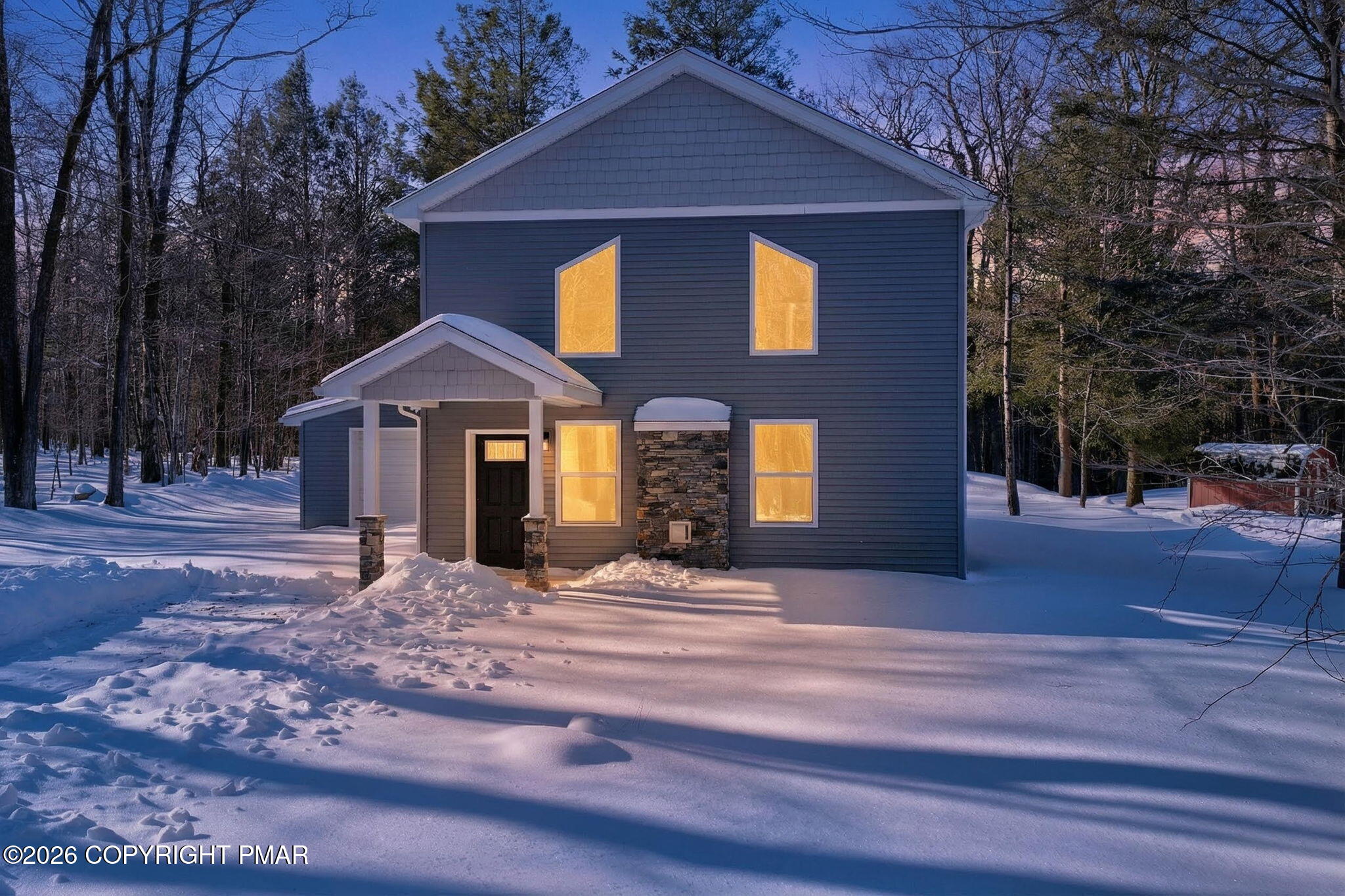 1073 West Side Drive Property Photo 4