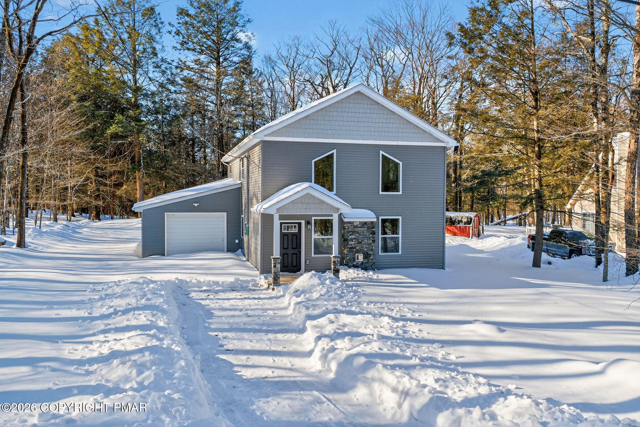 1073 West Side Drive Property Photo 8